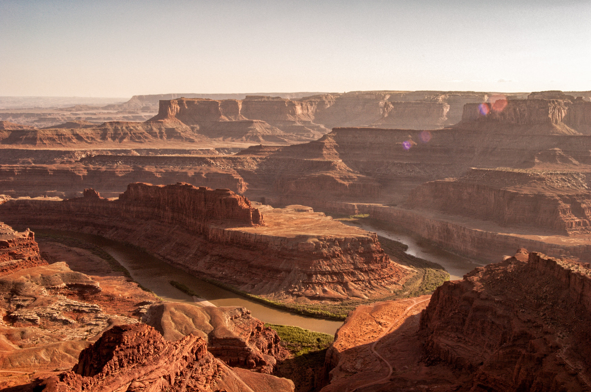 AF Zoom-Nikkor 35-135mm f/3.5-4.5 sample photo. Dead horse point state park photography