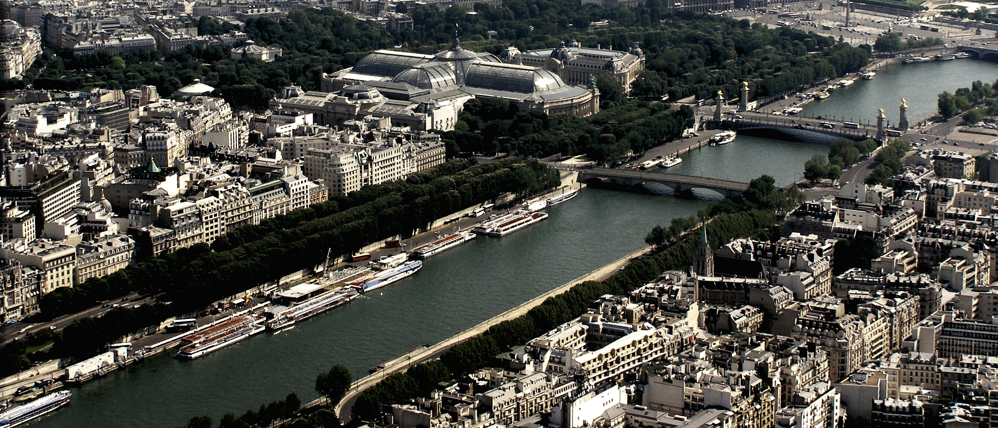 Olympus SP500UZ sample photo. Paris photography