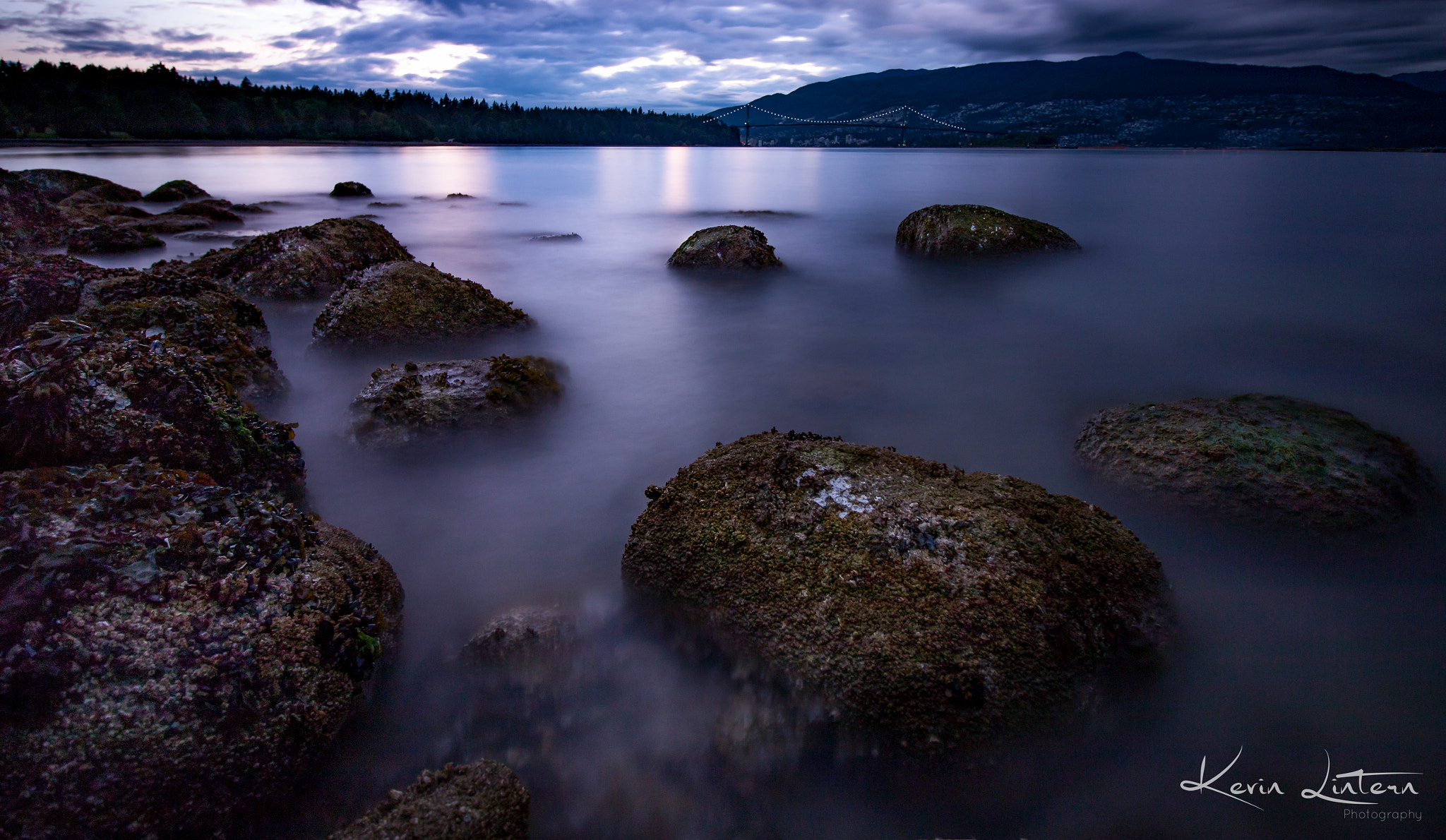Canon EF-S 10-18mm F4.5–5.6 IS STM sample photo. Blue hour photography