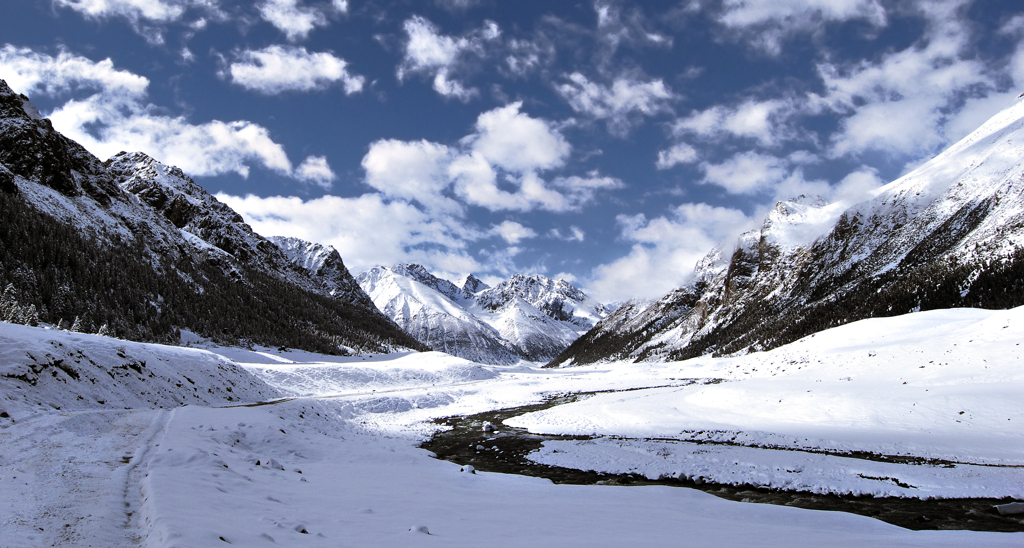Ricoh GX200 sample photo. Tianshan mountains photography