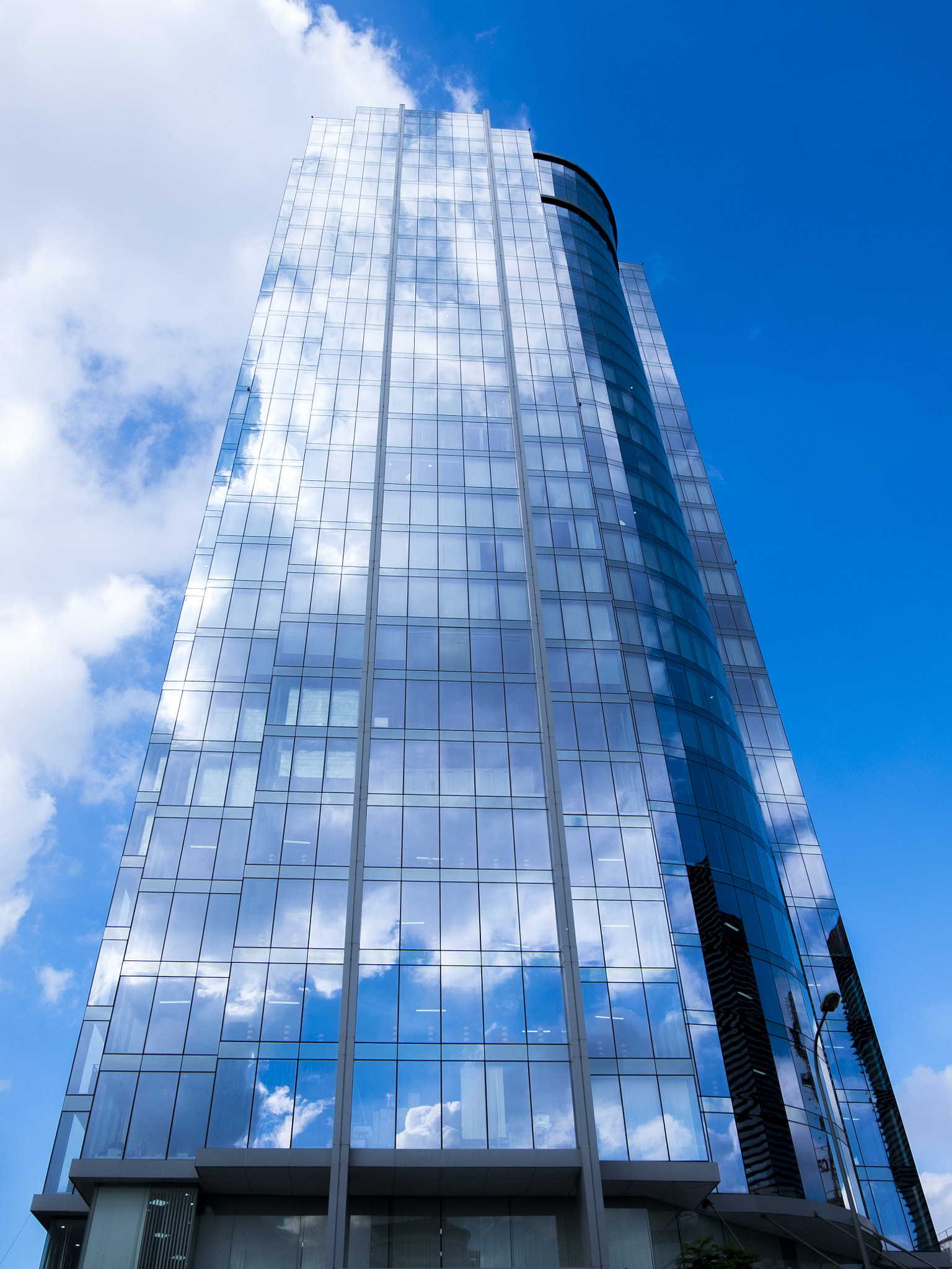 Fujifilm XC 16-50mm F3.5-5.6 OIS II sample photo. Sky mirror photography
