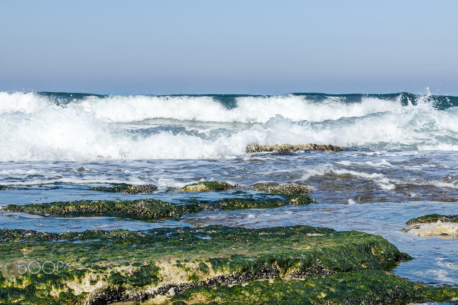 Canon EF 75-300mm F4.0-5.6 IS USM sample photo. Morning surf on the mediterranean sea photography