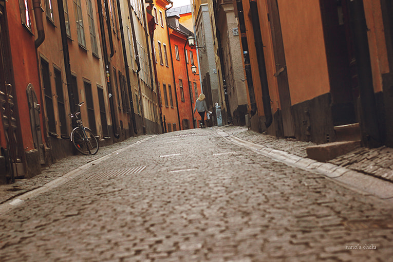 ZEISS Planar T* 50mm F1.4 sample photo. Gamla stan streets photography