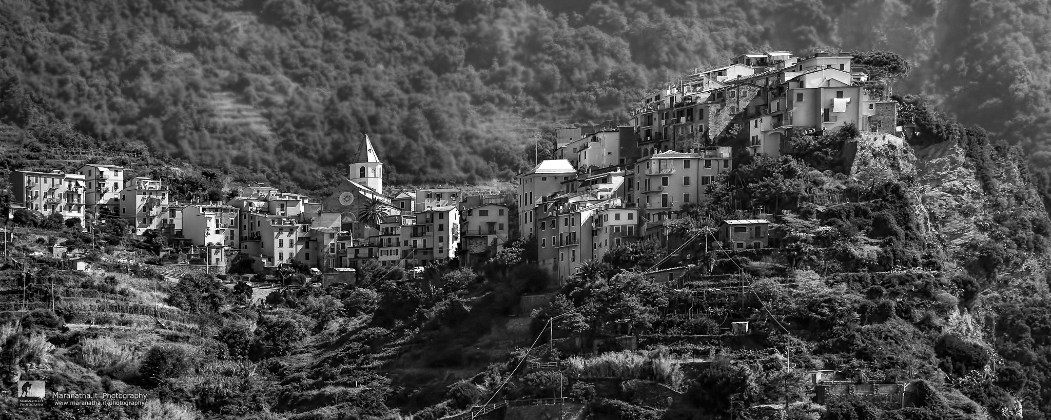 Canon EF 28-300mm F3.5-5.6L IS USM sample photo. Corniglia - cinque terre photography