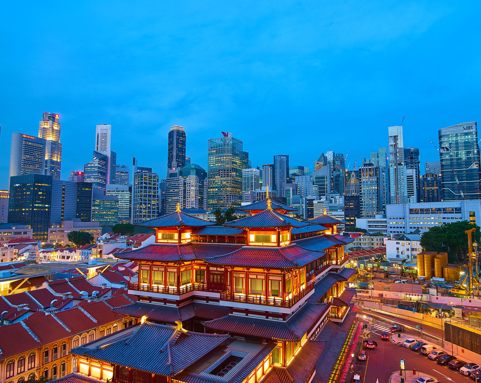 Sony a7R + 16-28mm F2.8 sample photo. China town views photography