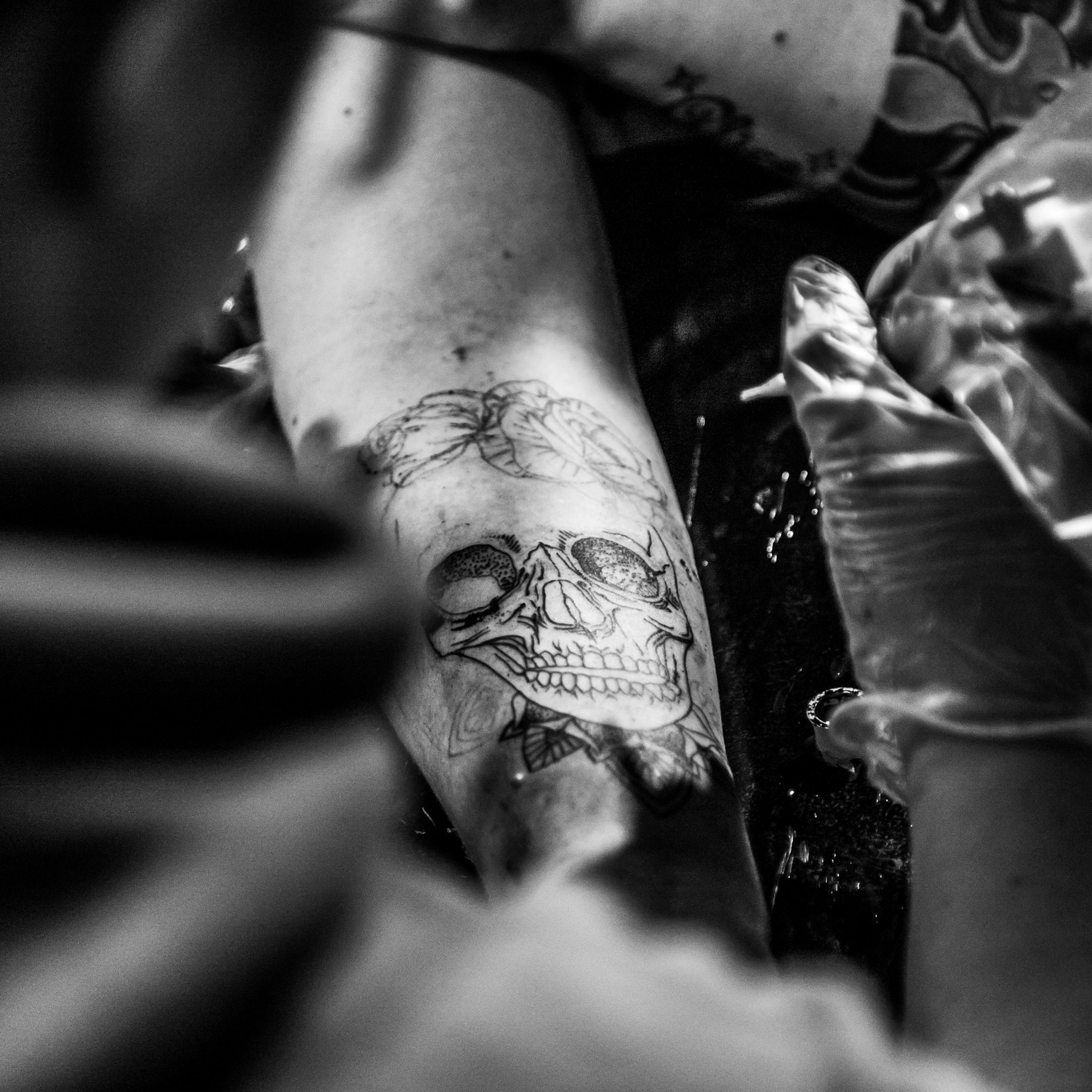 Pentax K-7 + Sigma sample photo. Tatoo photography