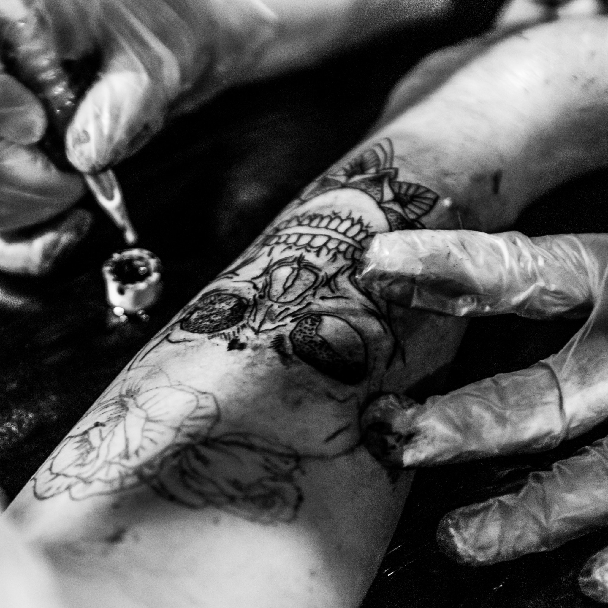 Pentax K-7 + Sigma sample photo. Tatoo photography