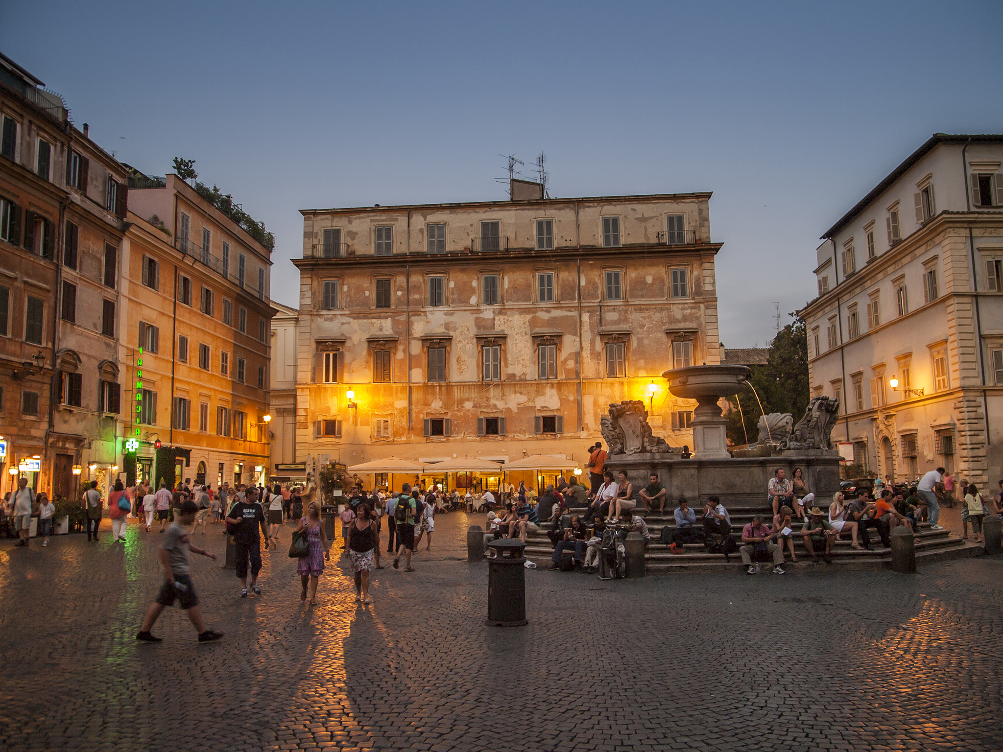 Leica Digilux 3 sample photo. 28 de junio - atardecer en roma photography