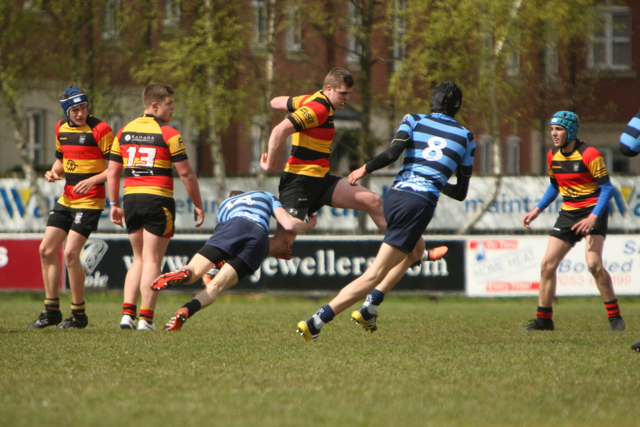 Canon EF 70-200mm F2.8L IS USM sample photo. Centre jumps tackle photography