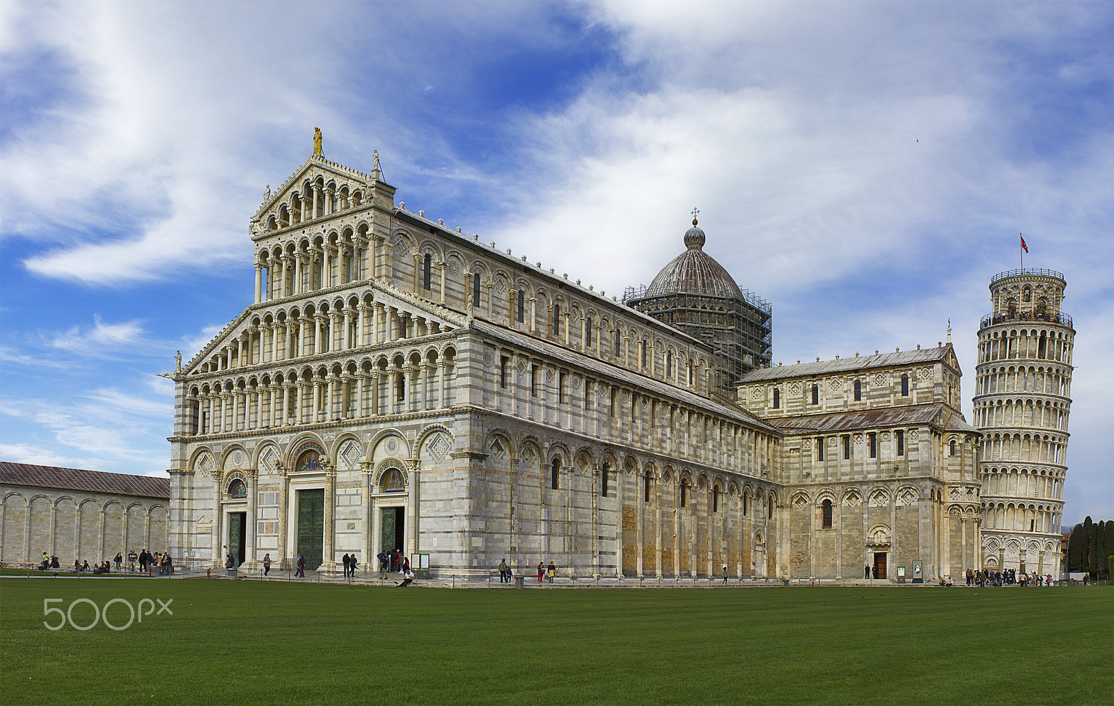 Canon EOS 600D (Rebel EOS T3i / EOS Kiss X5) + Canon EF 28mm F2.8 sample photo. Pisa tower photography