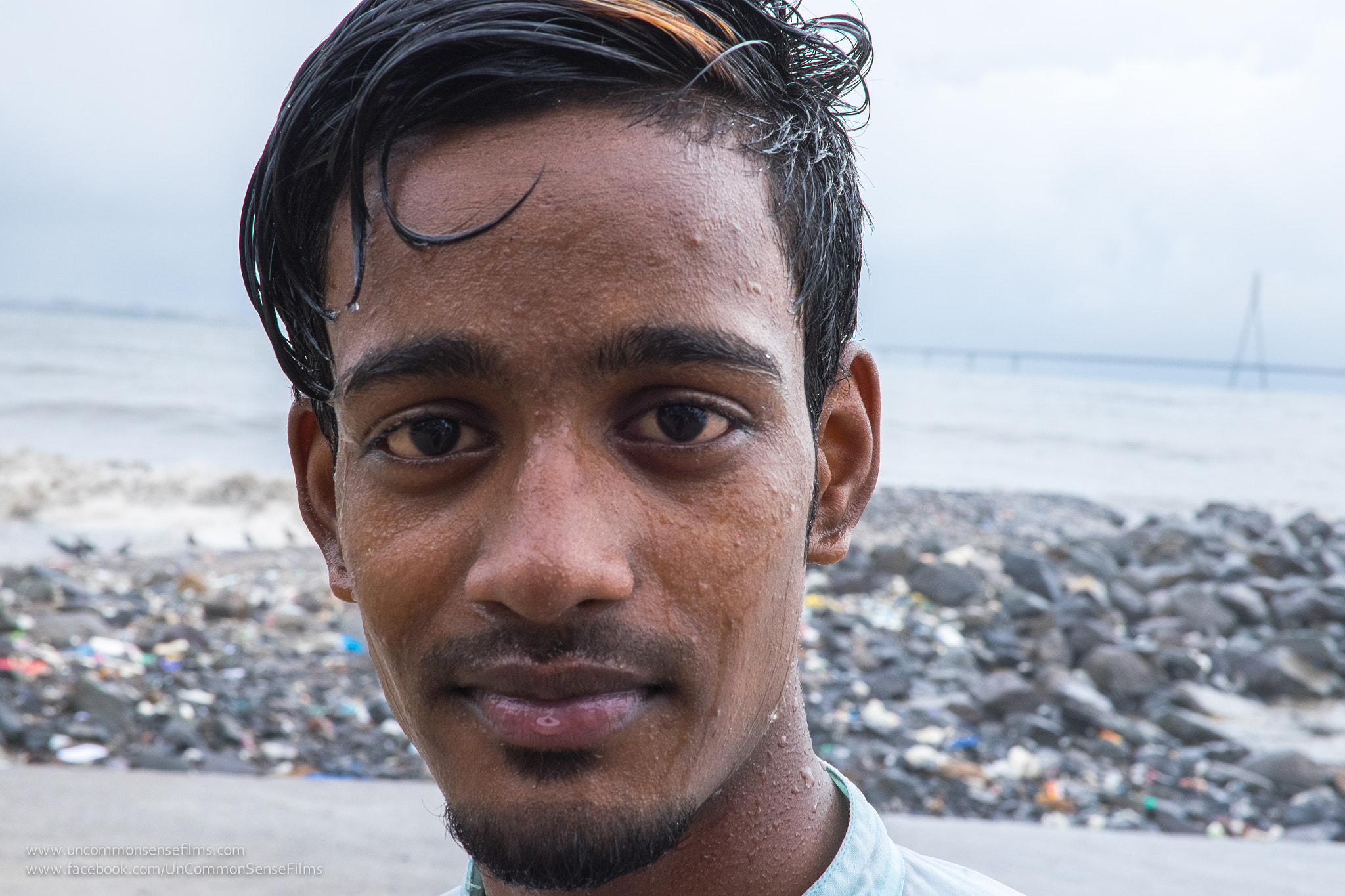 ZEISS Touit 32mm F1.8 sample photo. Faces_mumbai rains photography