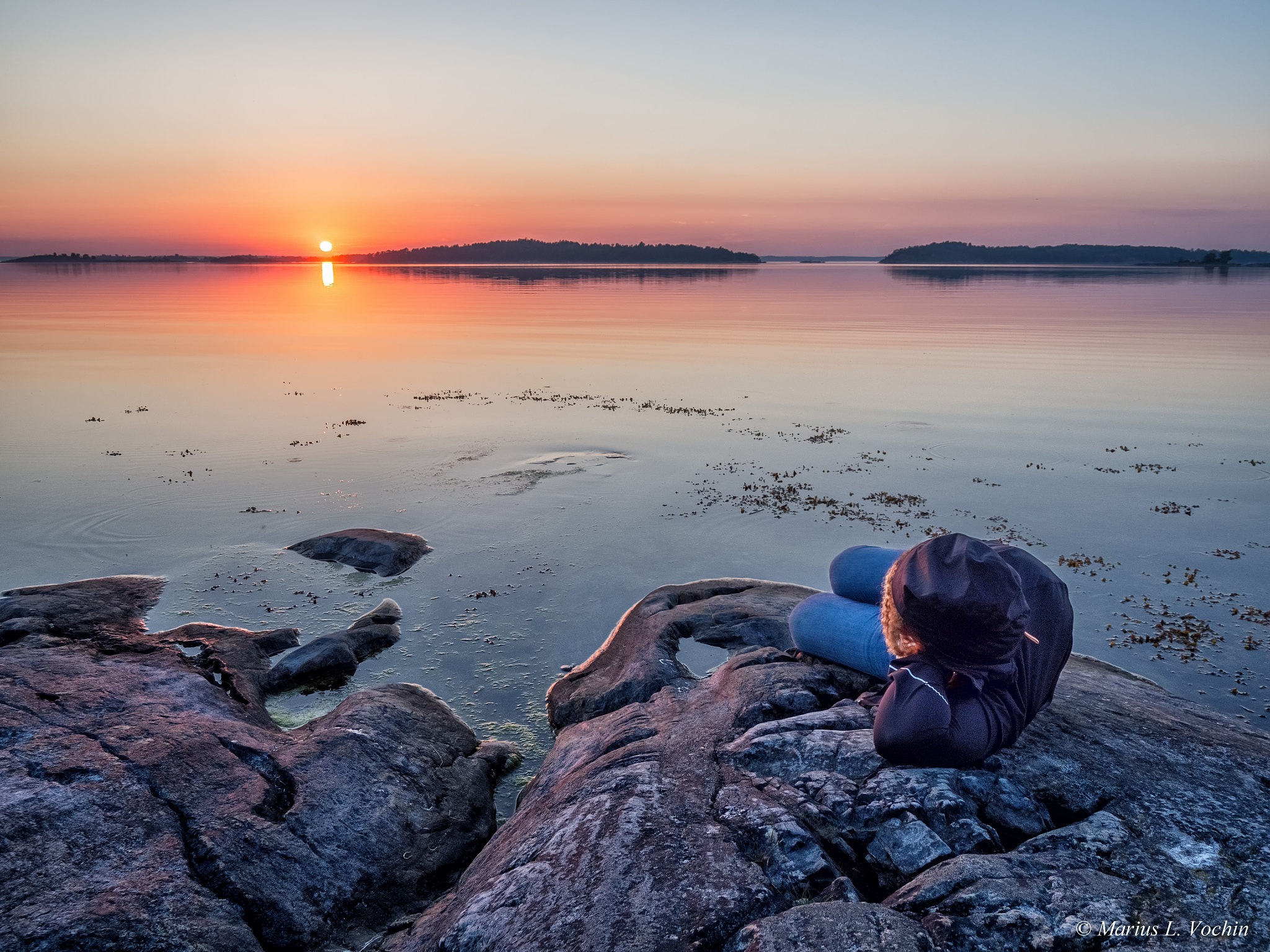 Olympus OM-D E-M10 II + OLYMPUS M.9-18mm F4.0-5.6 sample photo. Nåttarö - watching the sunset photography