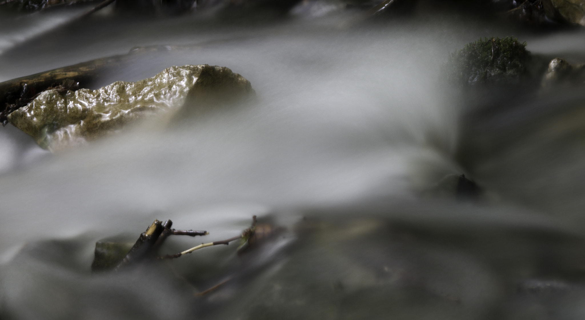 Sigma 17-70mm F2.8-4 DC Macro OS HSM sample photo. Water running photography