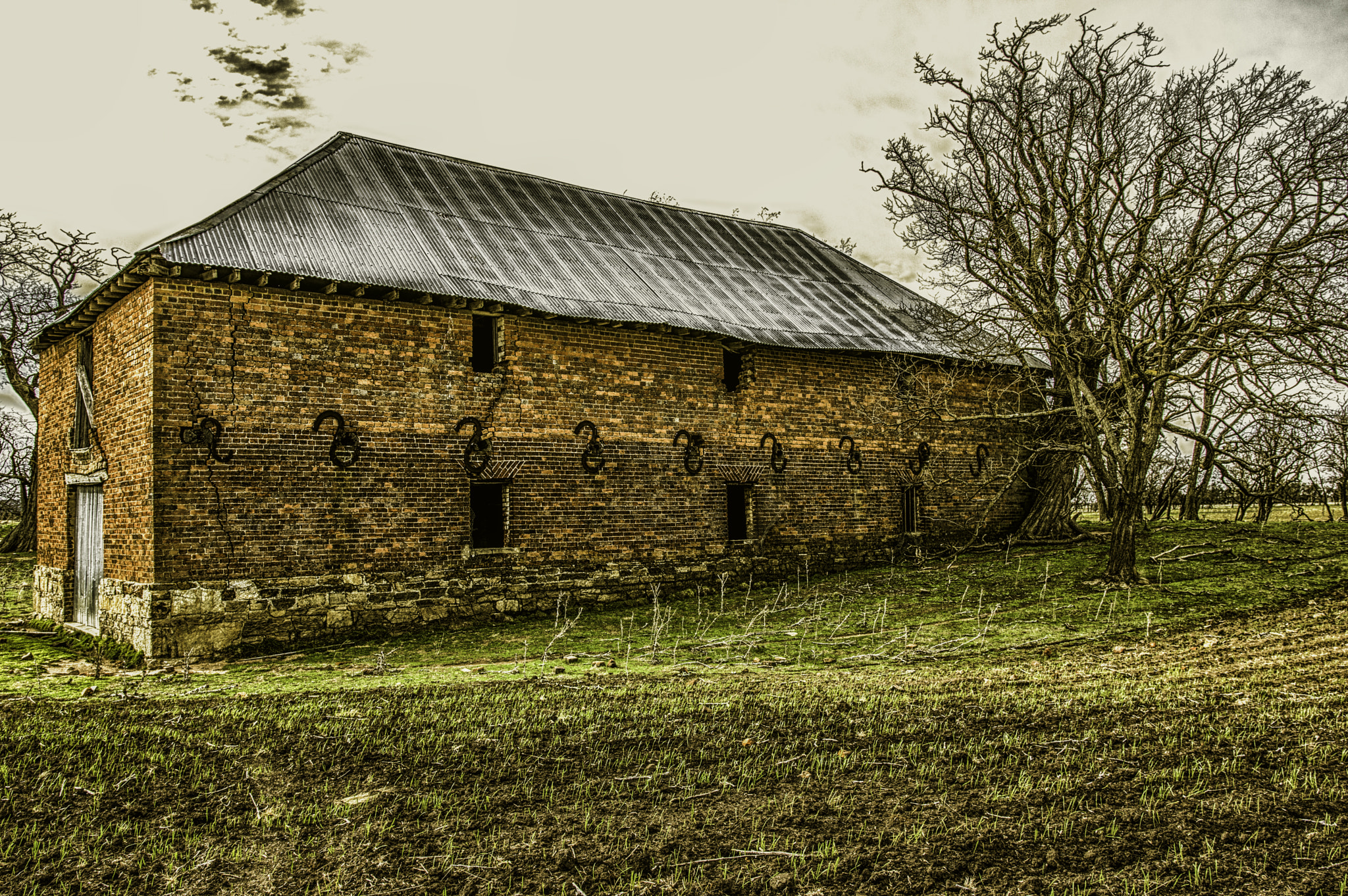 Pentax K-3 II sample photo. The old inn again photography
