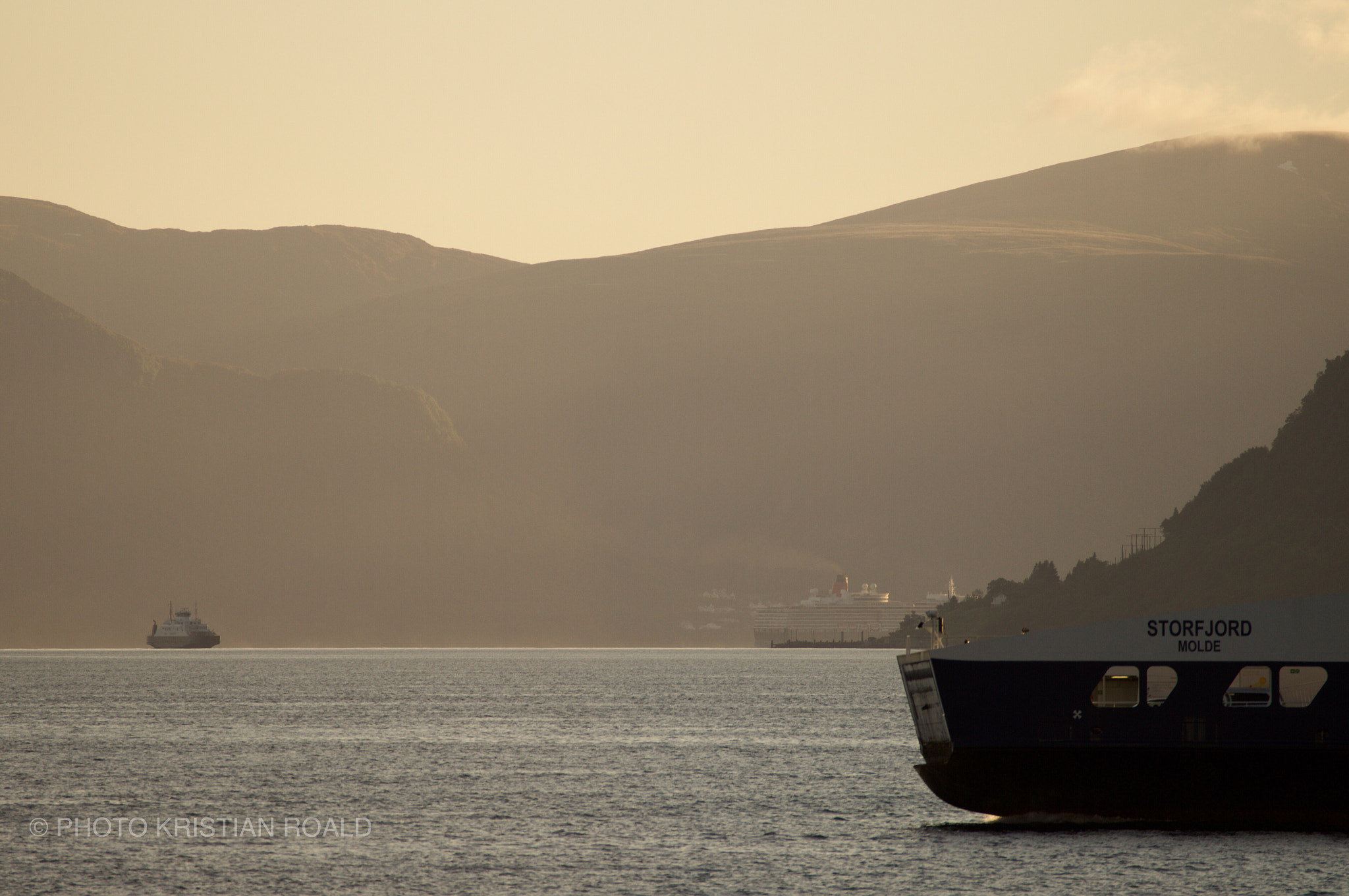 Sony 70-300mm F4.5-5.6 G SSM sample photo. Collaboration photography
