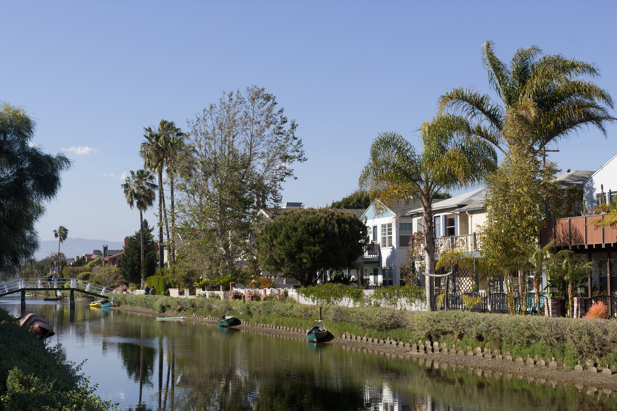 Canon EOS 1200D (EOS Rebel T5 / EOS Kiss X70 / EOS Hi) + Canon EF 40mm F2.8 STM sample photo. Venice canals photography