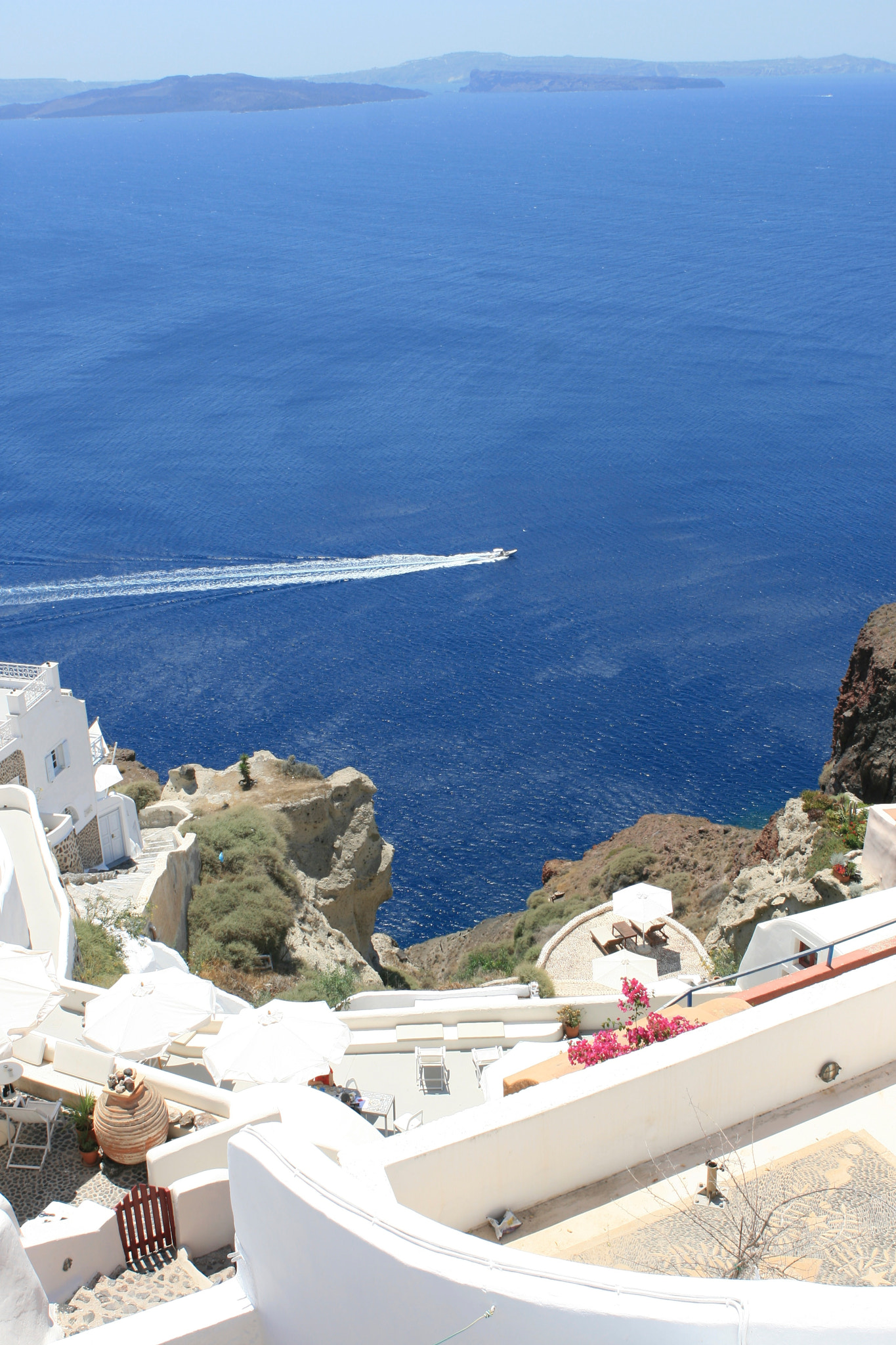 Canon EOS 400D (EOS Digital Rebel XTi / EOS Kiss Digital X) sample photo. Aegean sea from santorini photography