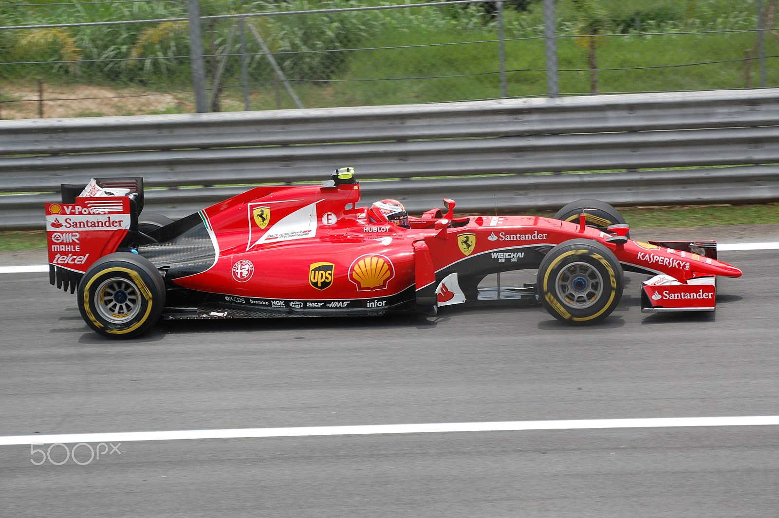 Nikon D40 sample photo. Ferrari sf 16-h photography