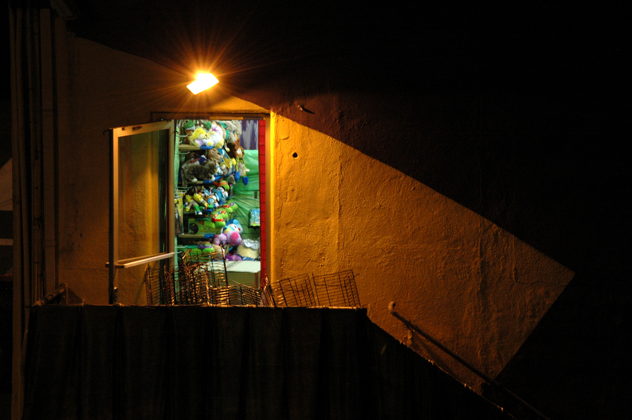 Nikon D70s sample photo. Doorlight photography