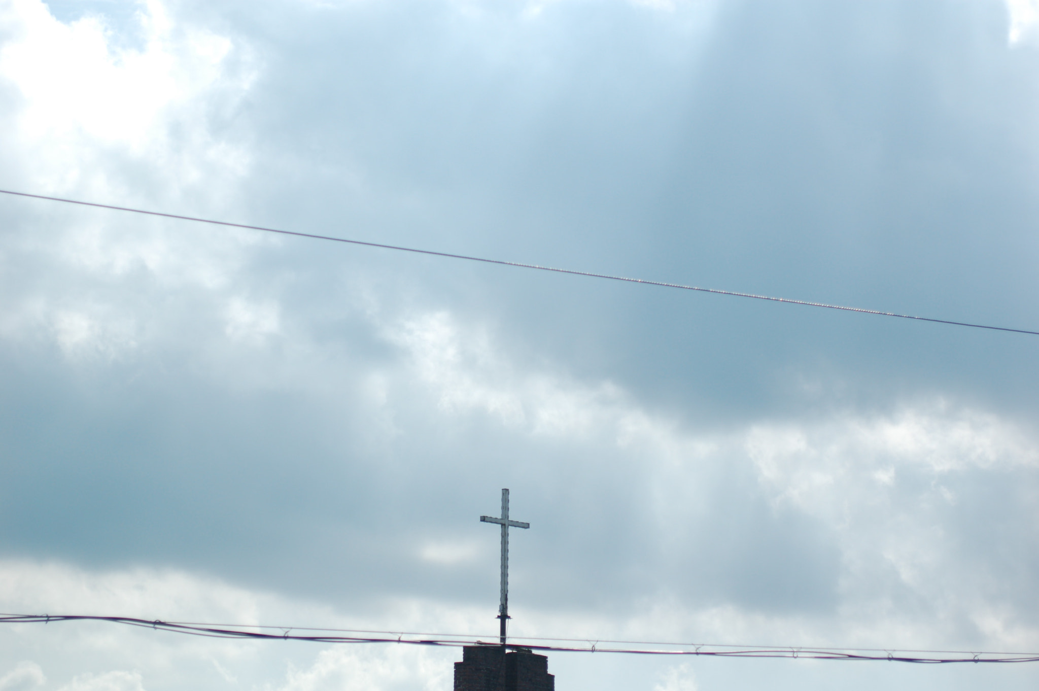 Nikon D50 + AF Zoom-Nikkor 35-70mm f/2.8D sample photo. Sky photography