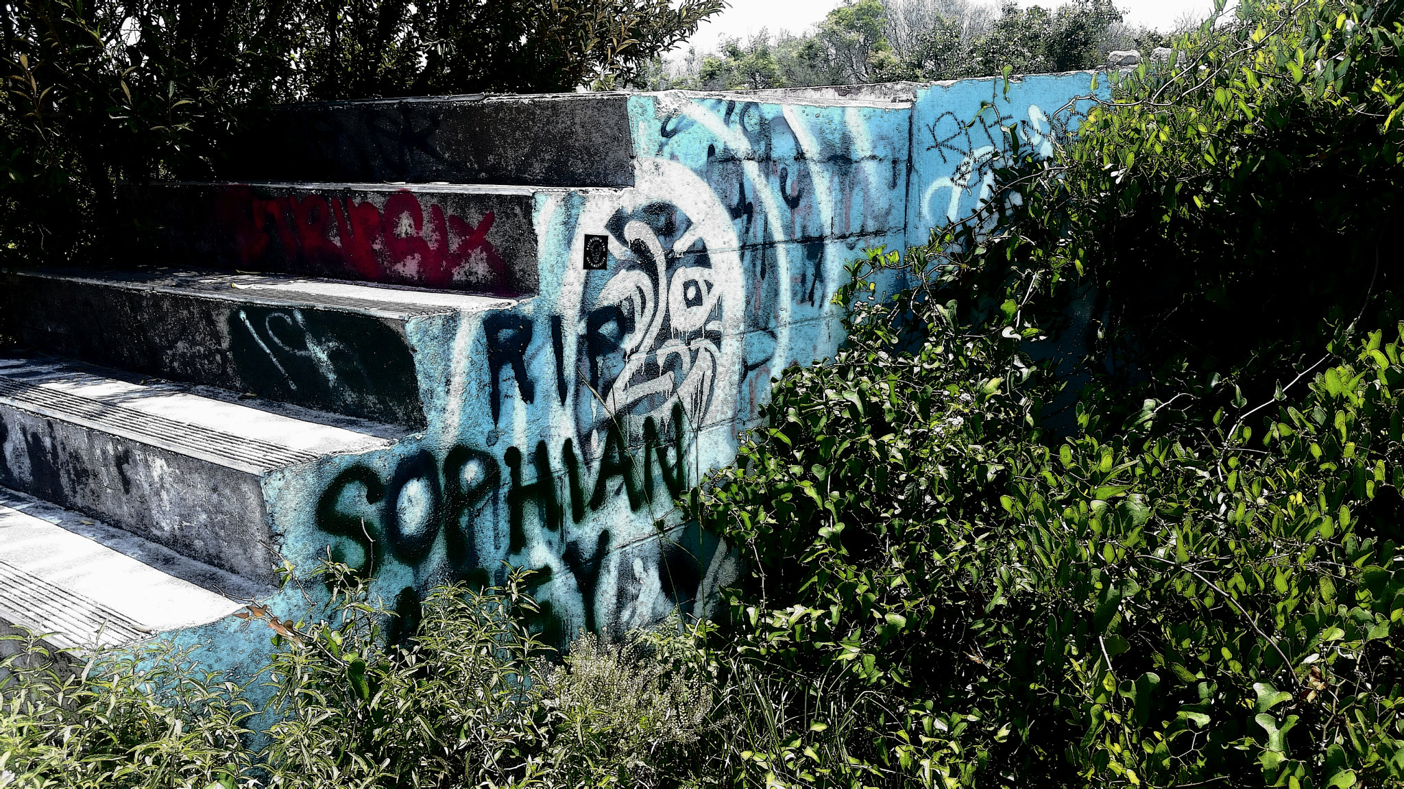 Samsung Galaxy S5 K Sport sample photo. Morris lighthouse abandoned road photography