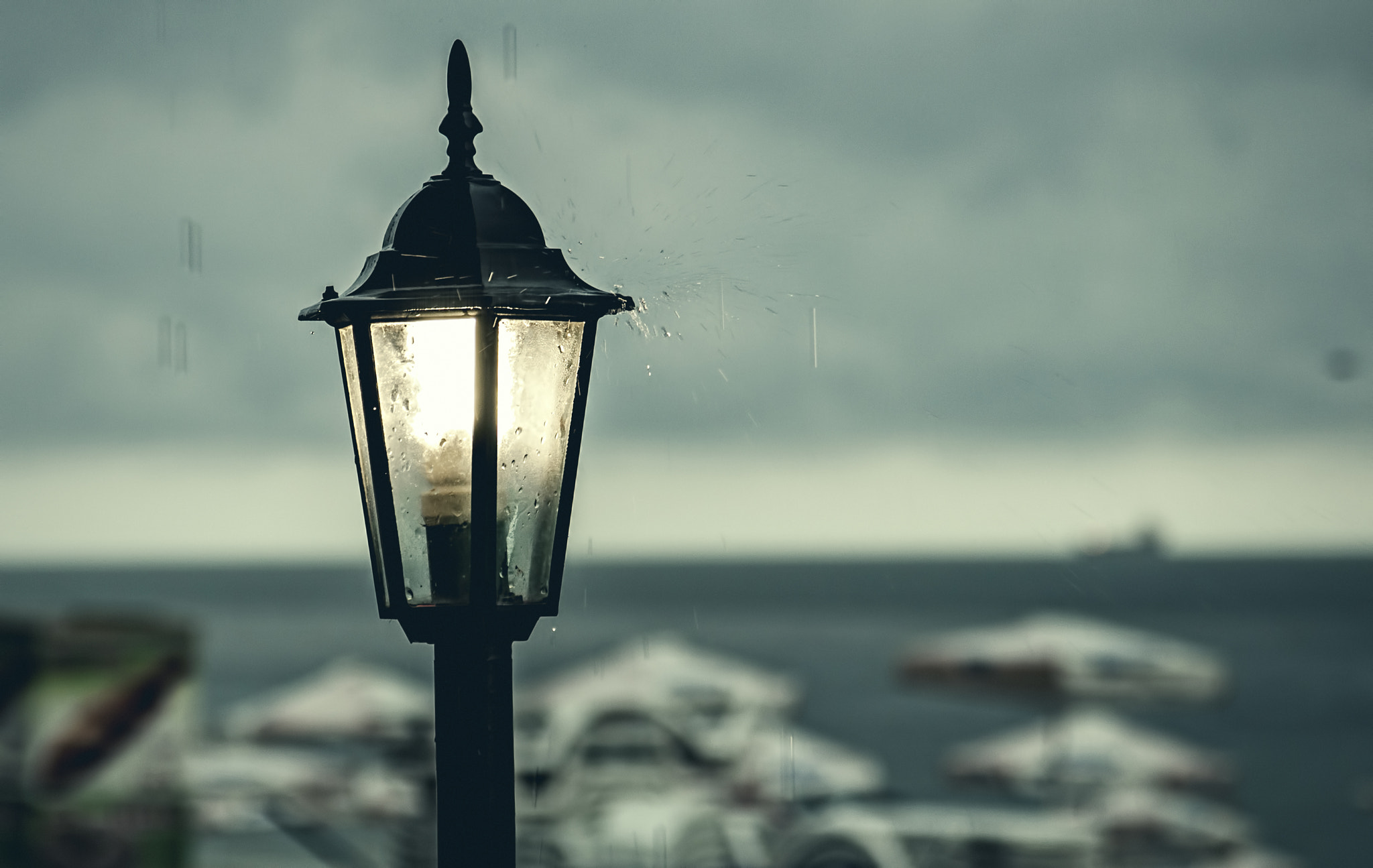 Nikon AF Nikkor 24-85mm F2.8-4D IF sample photo. Lantern photography