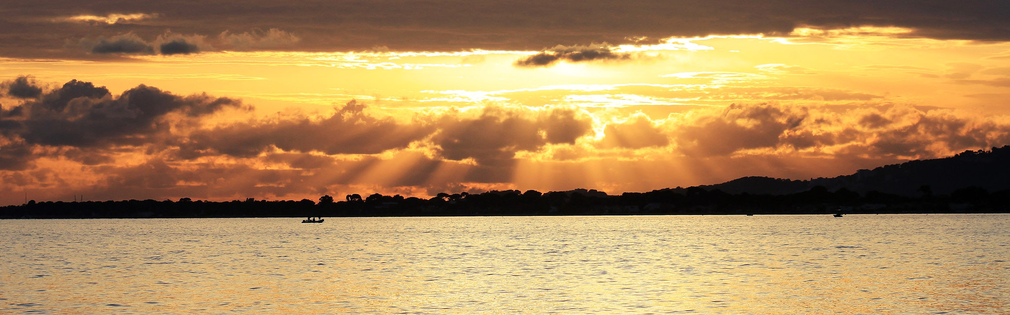 Canon EF 75-300mm f/4-5.6 USM sample photo. Sunset on giens photography