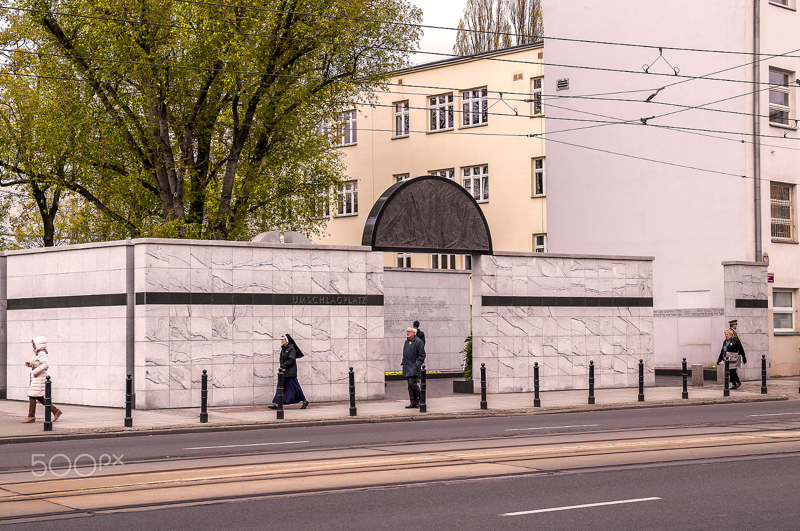 Pentax K20D sample photo. Poland - ghetto monument photography