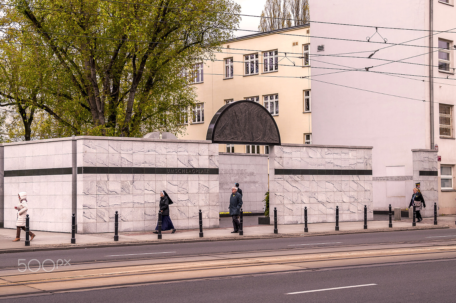 Pentax K20D + Sigma 17-50mm F2.8 EX DC HSM sample photo. Poland - ghetto monument photography