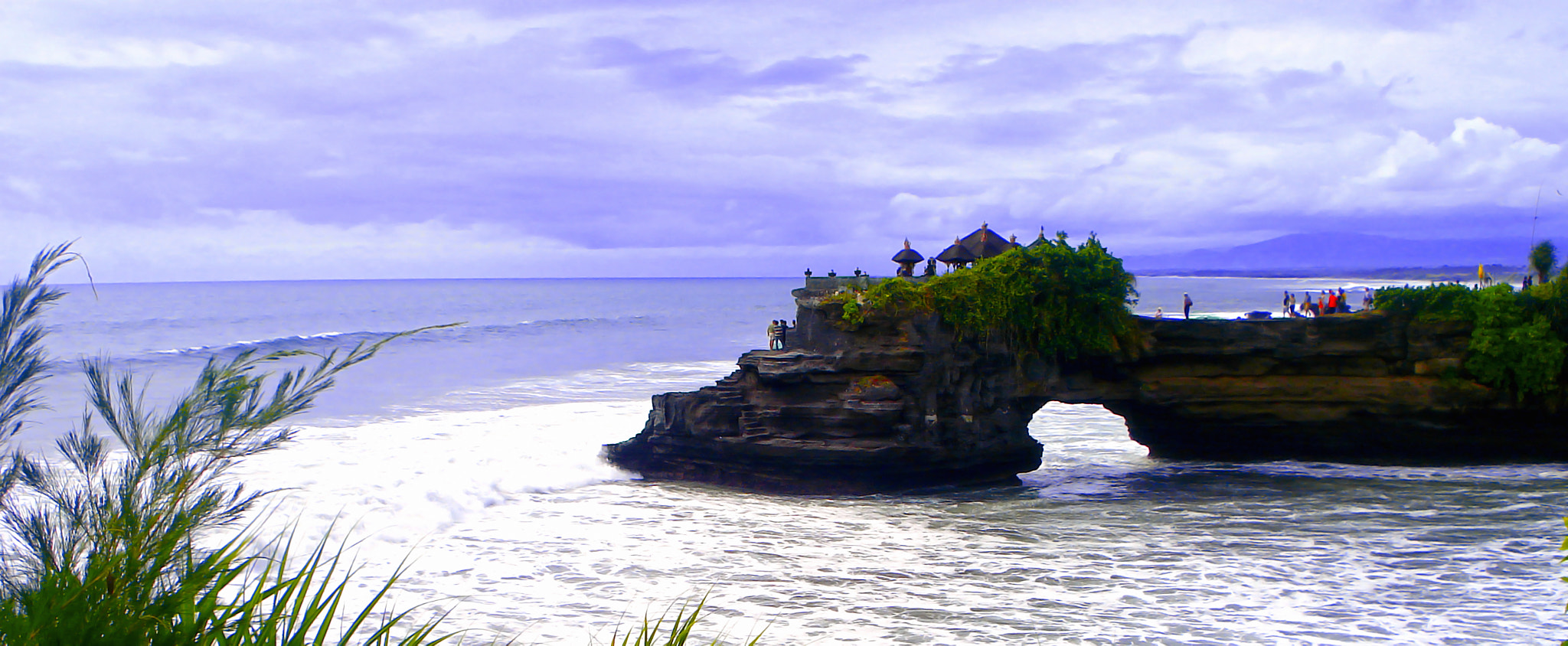 Sony DSC-W30 sample photo. Tanah lot -bali photography