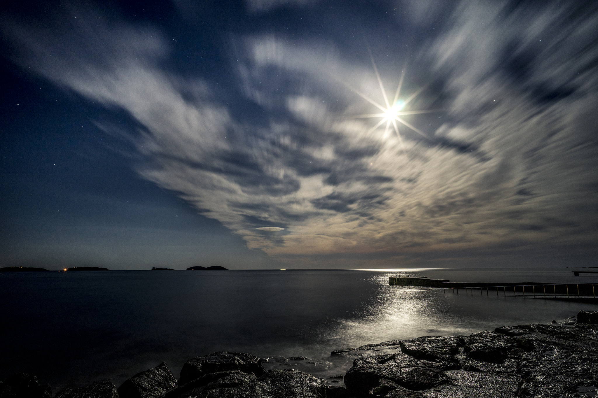 Sony a7 + E 21mm F2.8 sample photo. Shining night photography