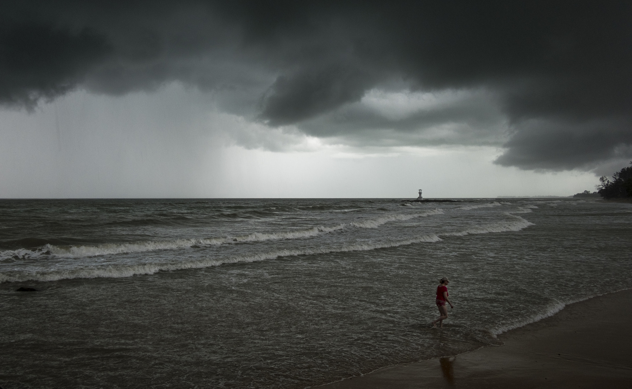 Fujifilm X-E2S + Fujifilm XF 18mm F2 R sample photo. Khao lak phang nga rainy season photography