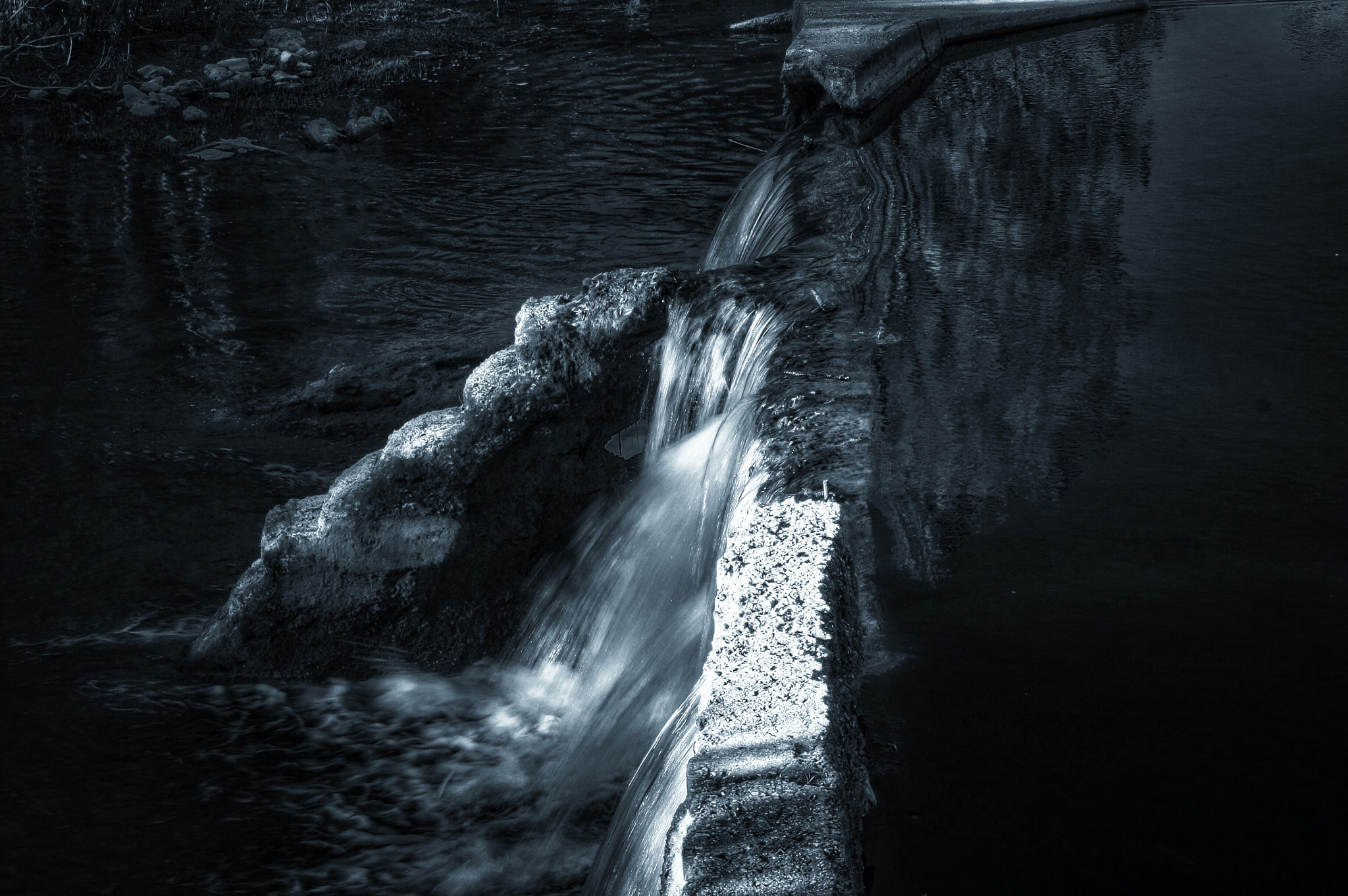 Canon EF-S 18-55mm F3.5-5.6 IS sample photo. Finley river dam photography