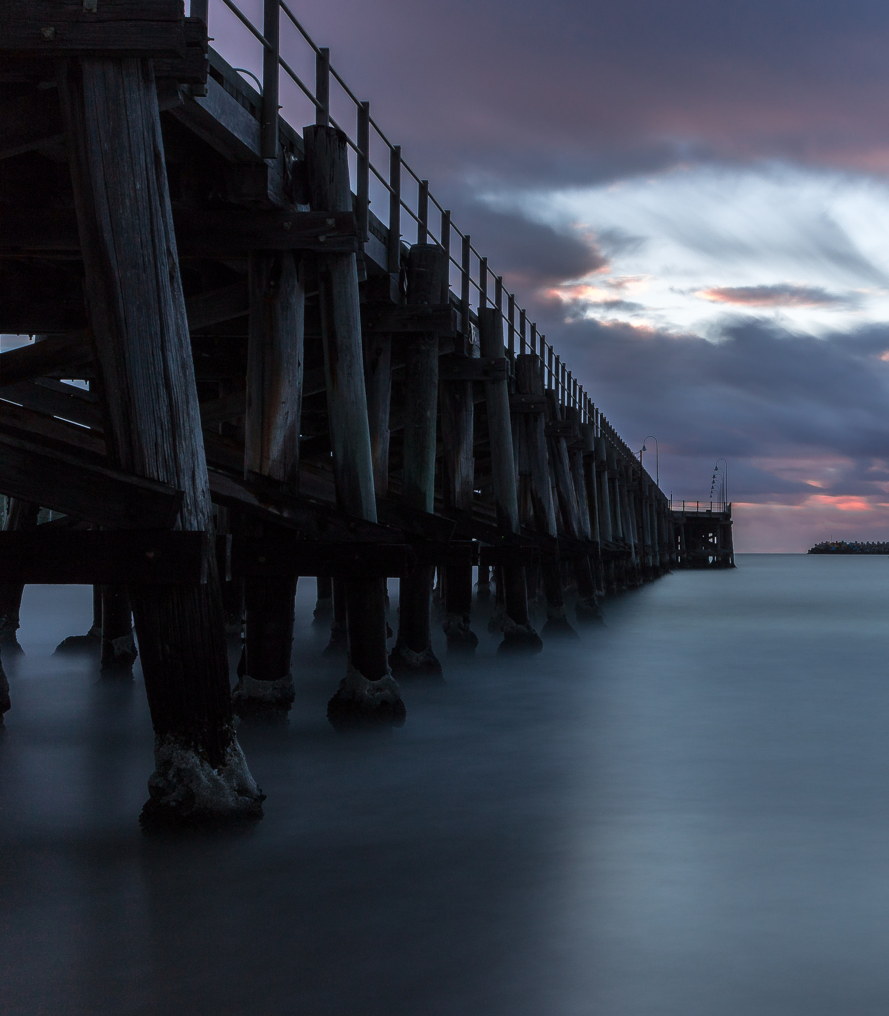 Canon EOS 750D (EOS Rebel T6i / EOS Kiss X8i) + Canon EF 17-40mm F4L USM sample photo. Coffs harbour wharf photography