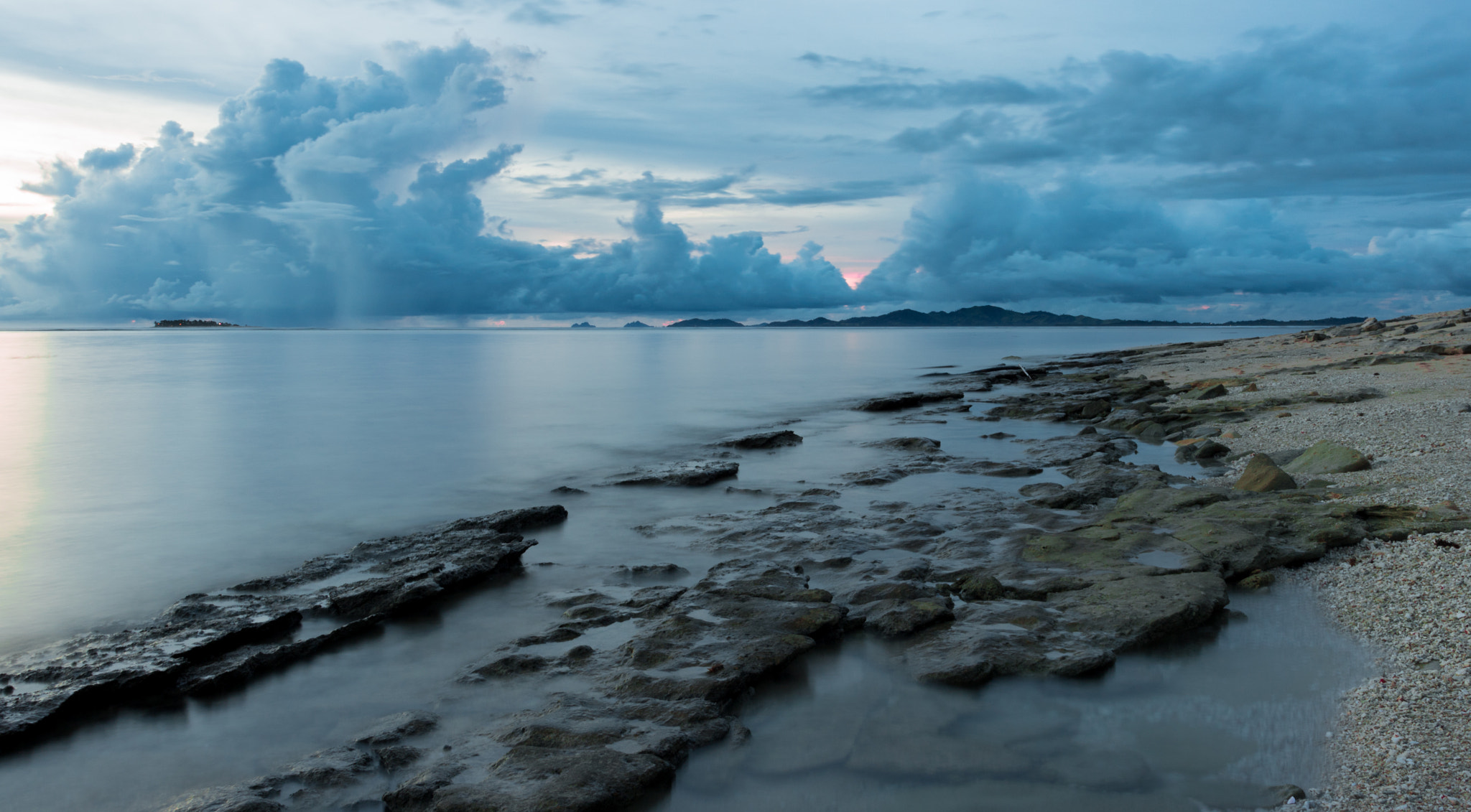 Canon EOS 750D (EOS Rebel T6i / EOS Kiss X8i) + Canon EF 17-40mm F4L USM sample photo. Fiji photography