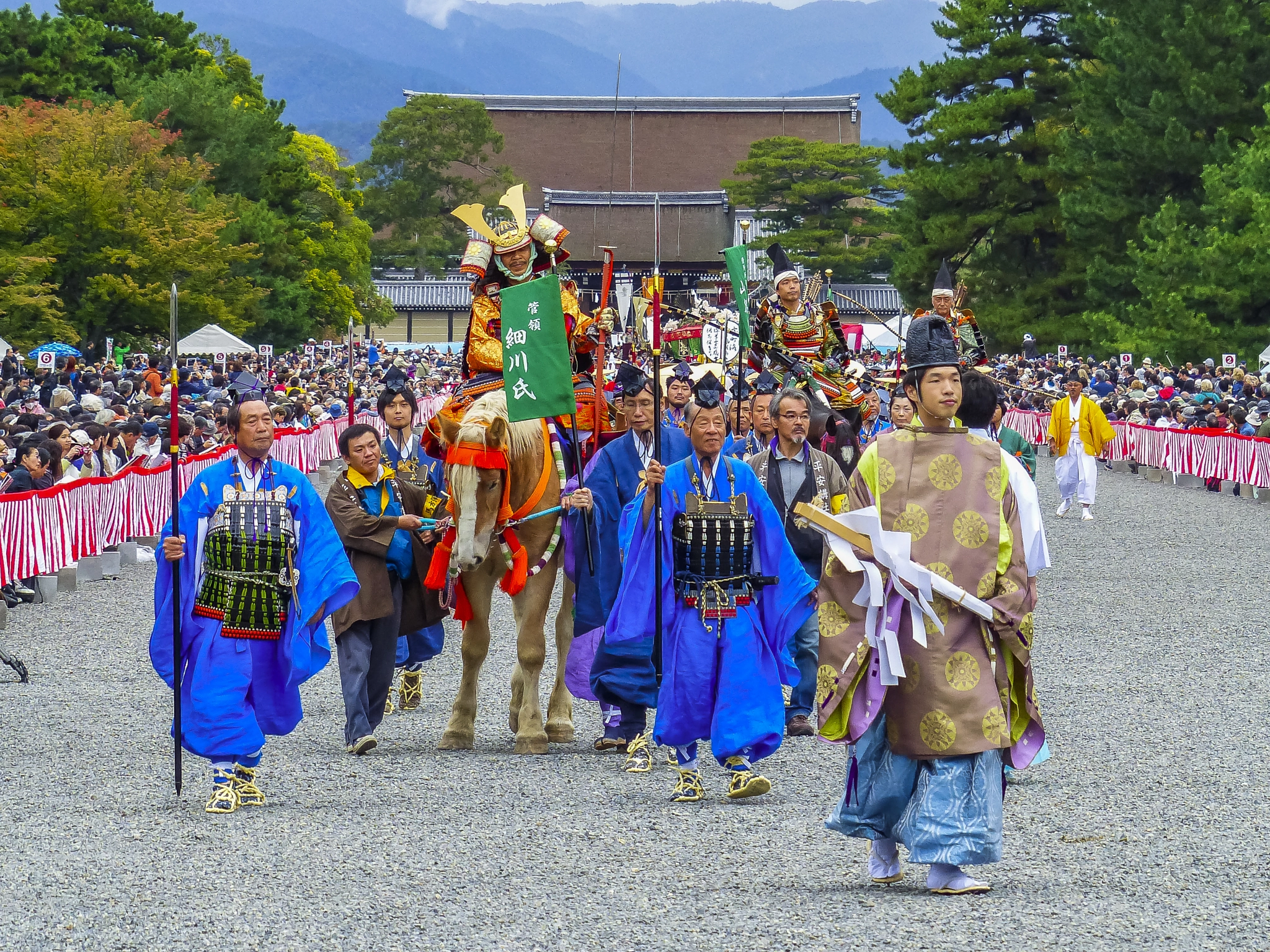 Leica V-Lux 4 sample photo. Jidai matsuri parade photography