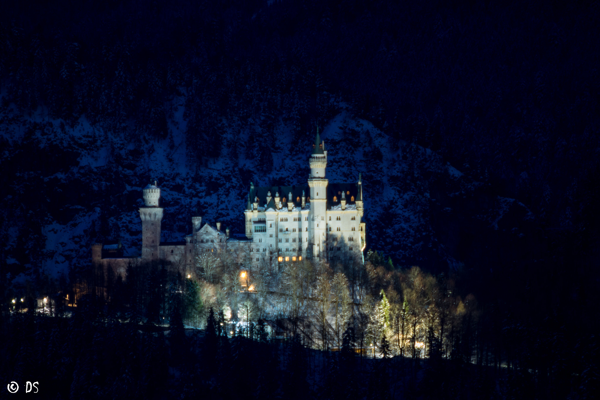 Tamron SP 35mm F1.8 Di VC USD sample photo. Neuschwanstein photography