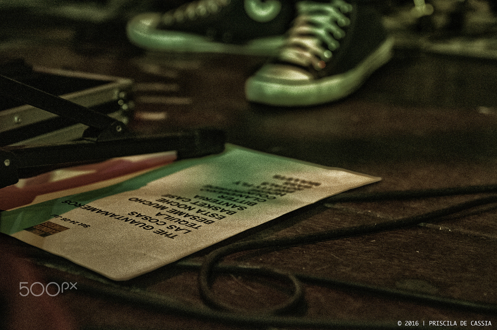 Nikon D90 + Sigma 18-50mm F2.8 EX DC Macro sample photo. Guantanameros' setlist photography