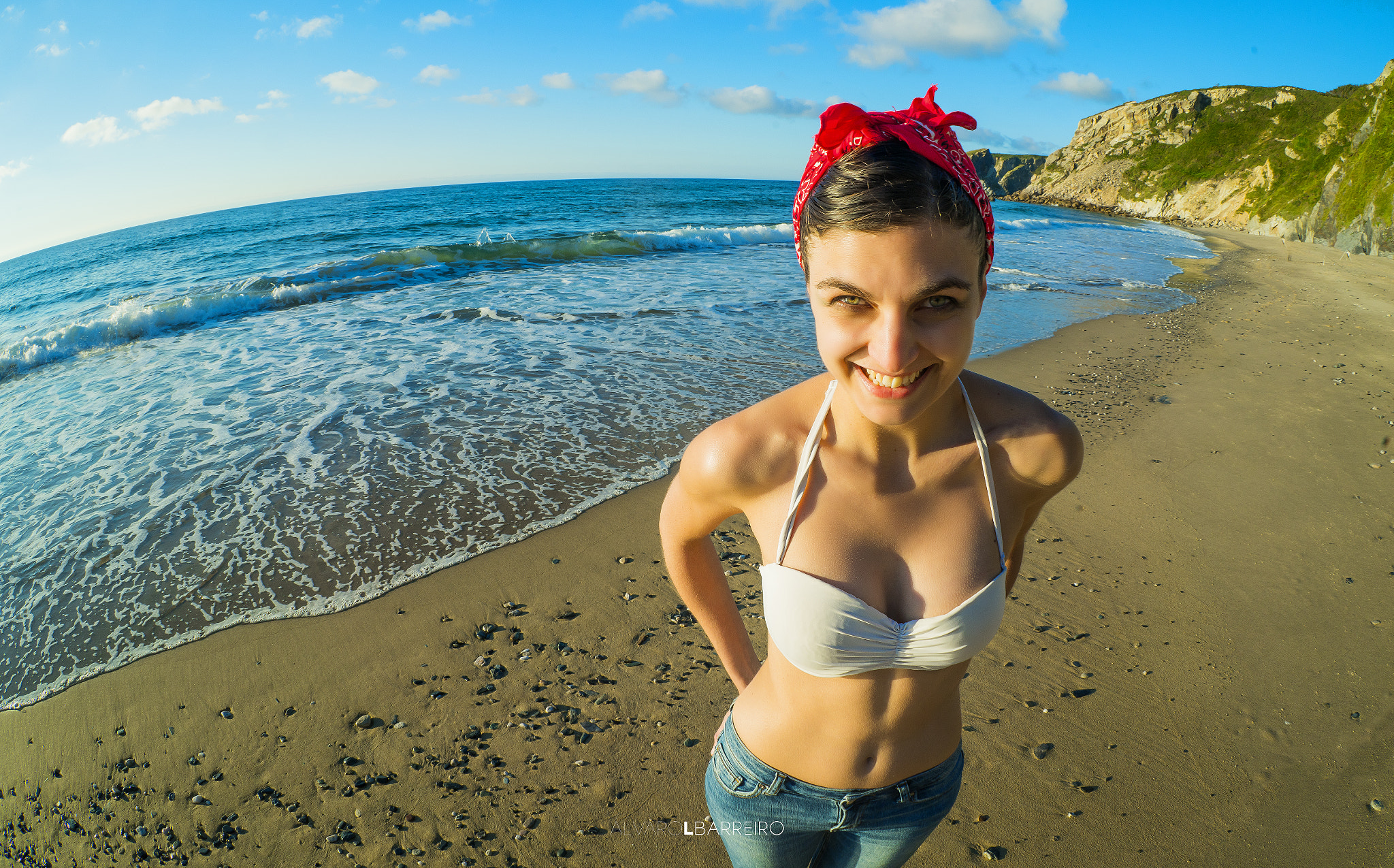 Sony FE 28mm F2 sample photo. Gran bajada a la playa photography