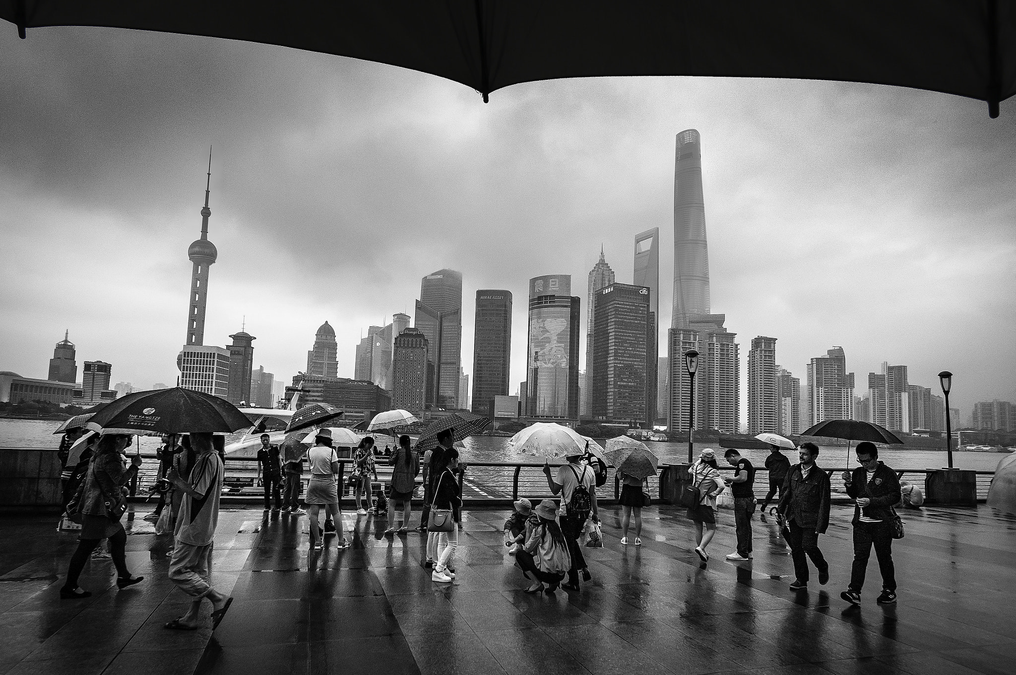 Sony Alpha NEX-6 + ZEISS Touit 12mm F2.8 sample photo. Shanghai rains photography