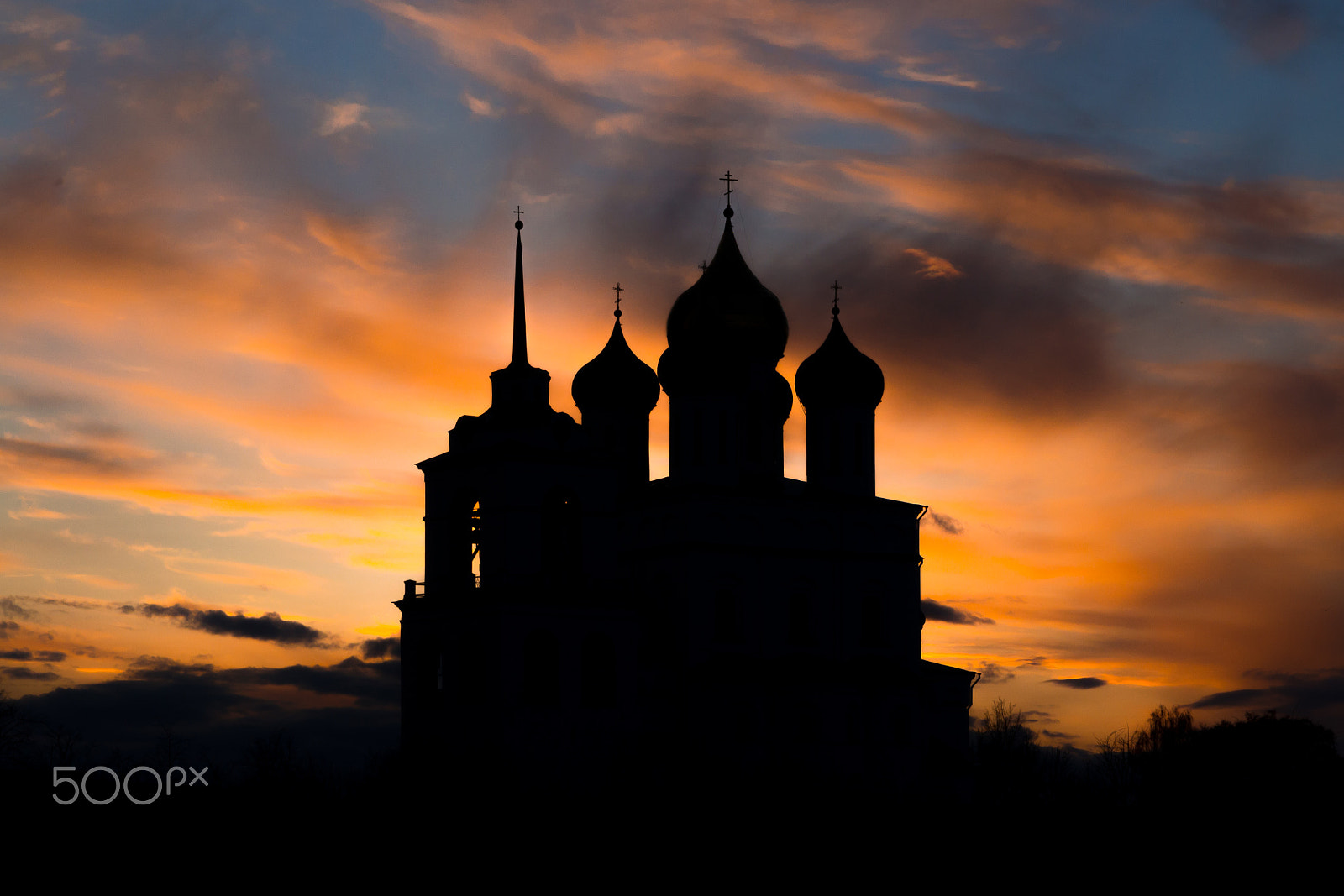 Sigma 17-70mm F2.8-4 DC Macro OS HSM | C sample photo. Cathedral photography