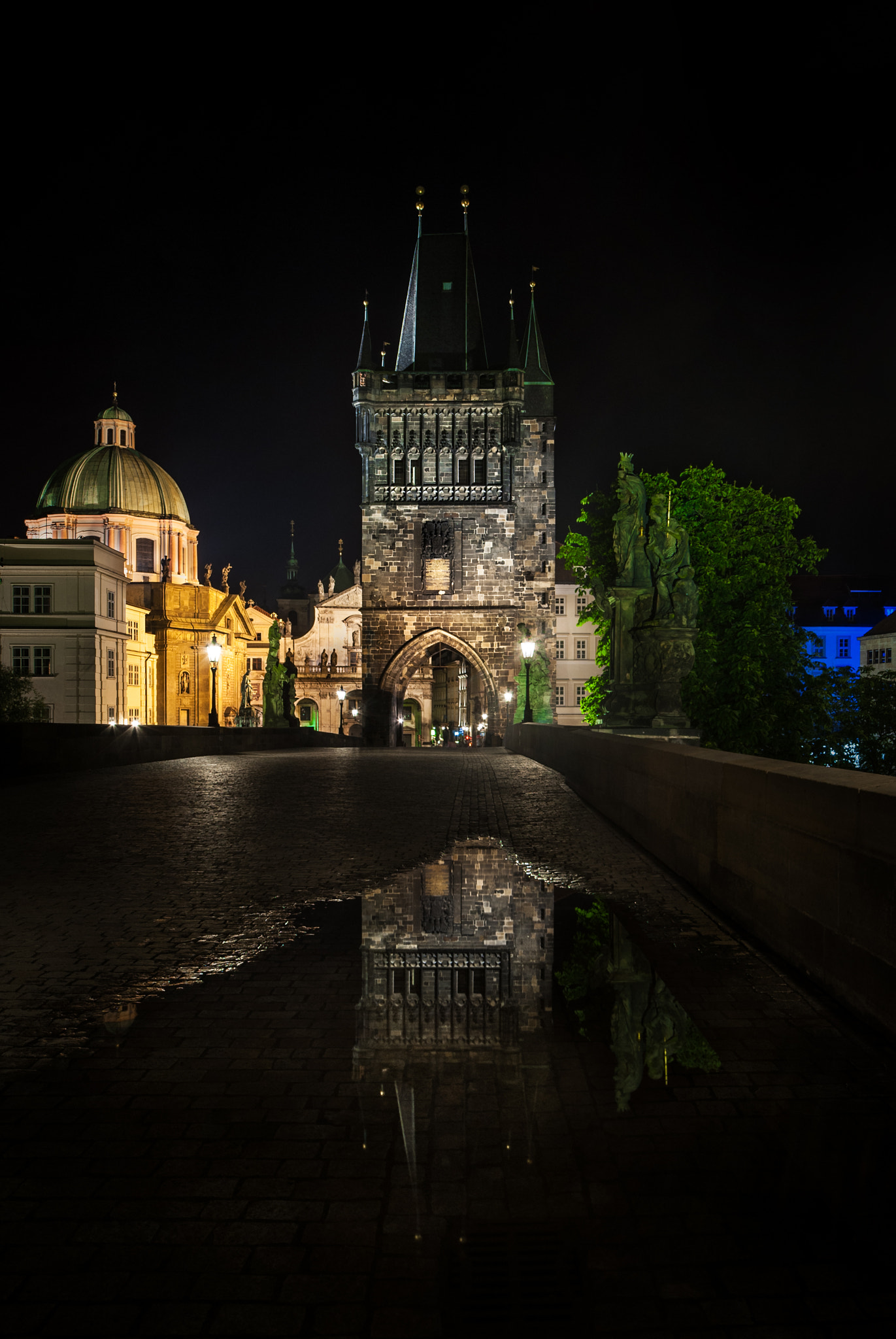 Nikon D700 + Sigma 12-24mm F4.5-5.6 EX DG Aspherical HSM sample photo. Prague photography