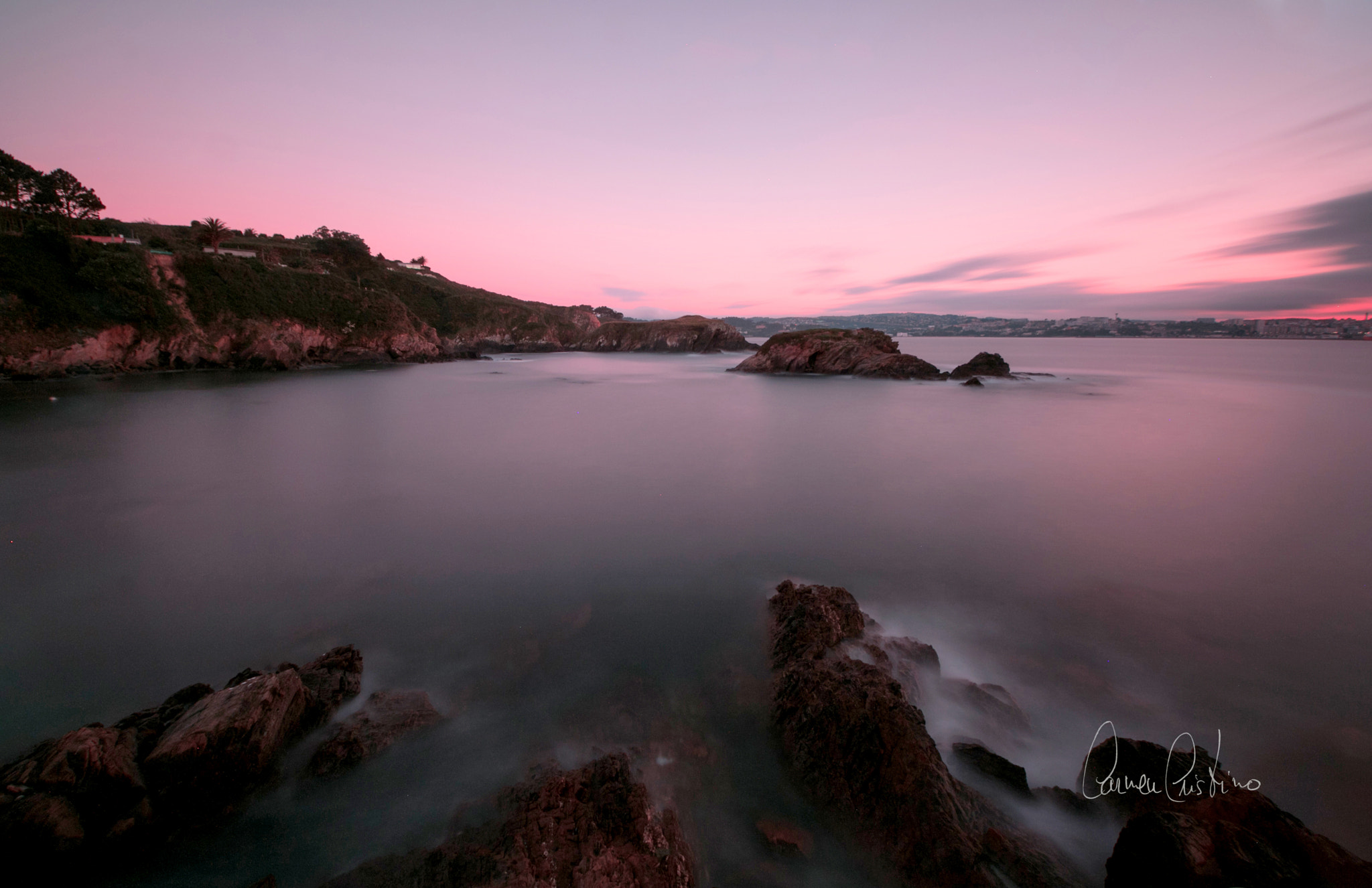 Canon EF-S 10-18mm F4.5–5.6 IS STM sample photo. Rocks at sunset photography