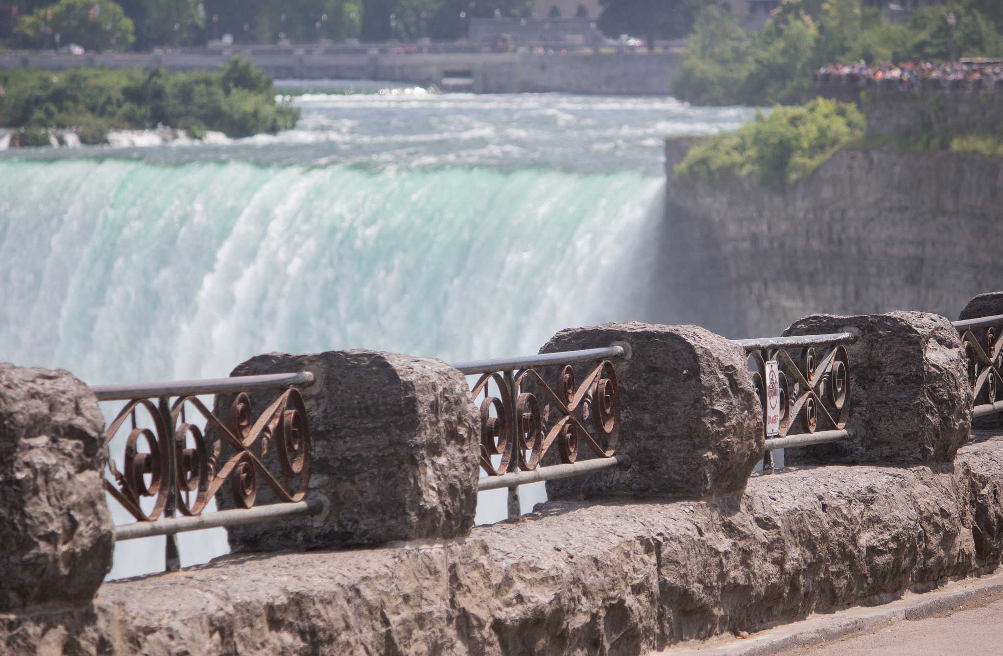 Canon EOS 100D (EOS Rebel SL1 / EOS Kiss X7) sample photo. Niagara falls | ontario photography