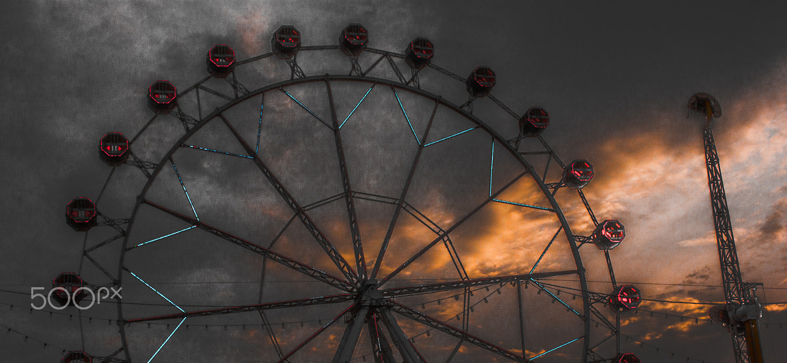 Tamron AF 28-200mm F3.8-5.6 XR Di Aspherical (IF) Macro sample photo. Ferris wheel photography