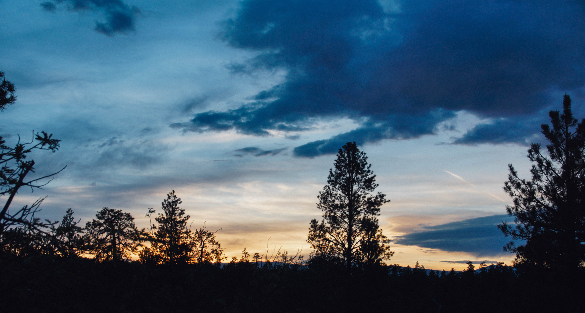 Sigma 17-70mm F2.8-4 DC Macro HSM sample photo. Sunset in utah photography