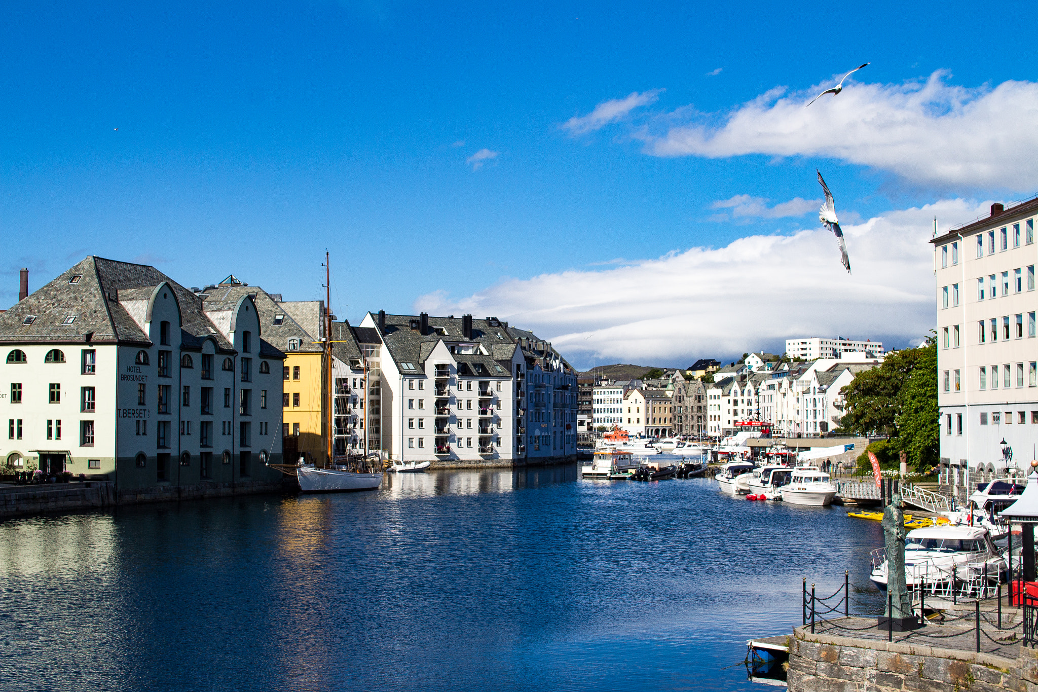 Sigma 30mm F1.4 EX DC HSM sample photo. Ålesund photography