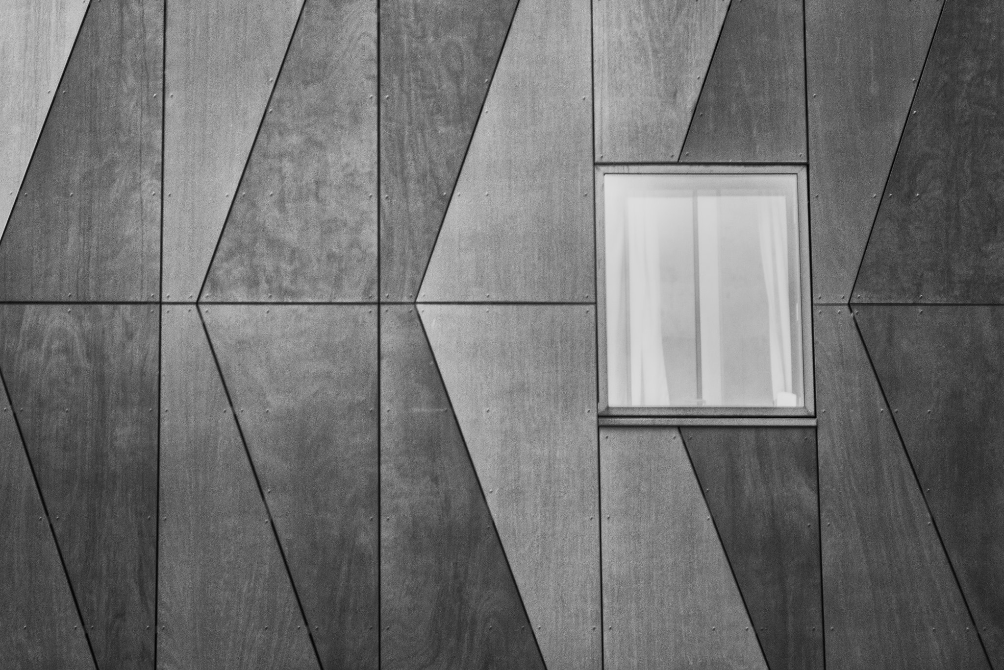Elmarit-M 1:2.8/90 sample photo. Wall pattern photography