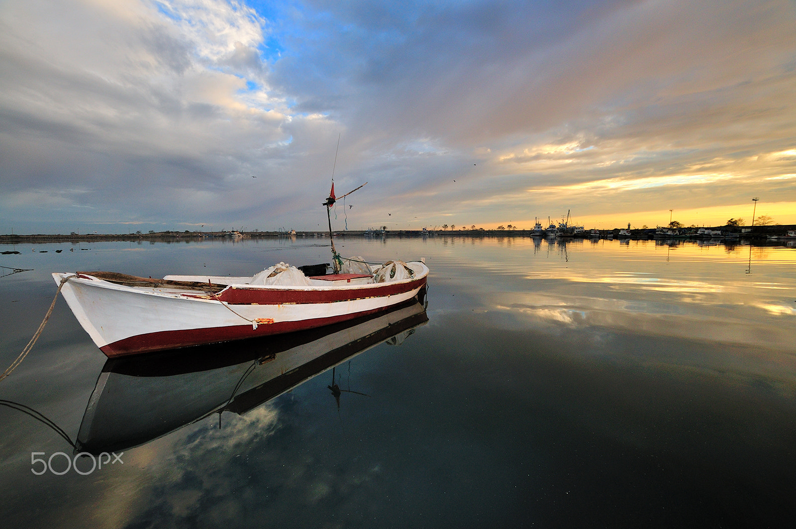 Nikon D300 + Sigma 10-20mm F3.5 EX DC HSM sample photo. Sunrise photography