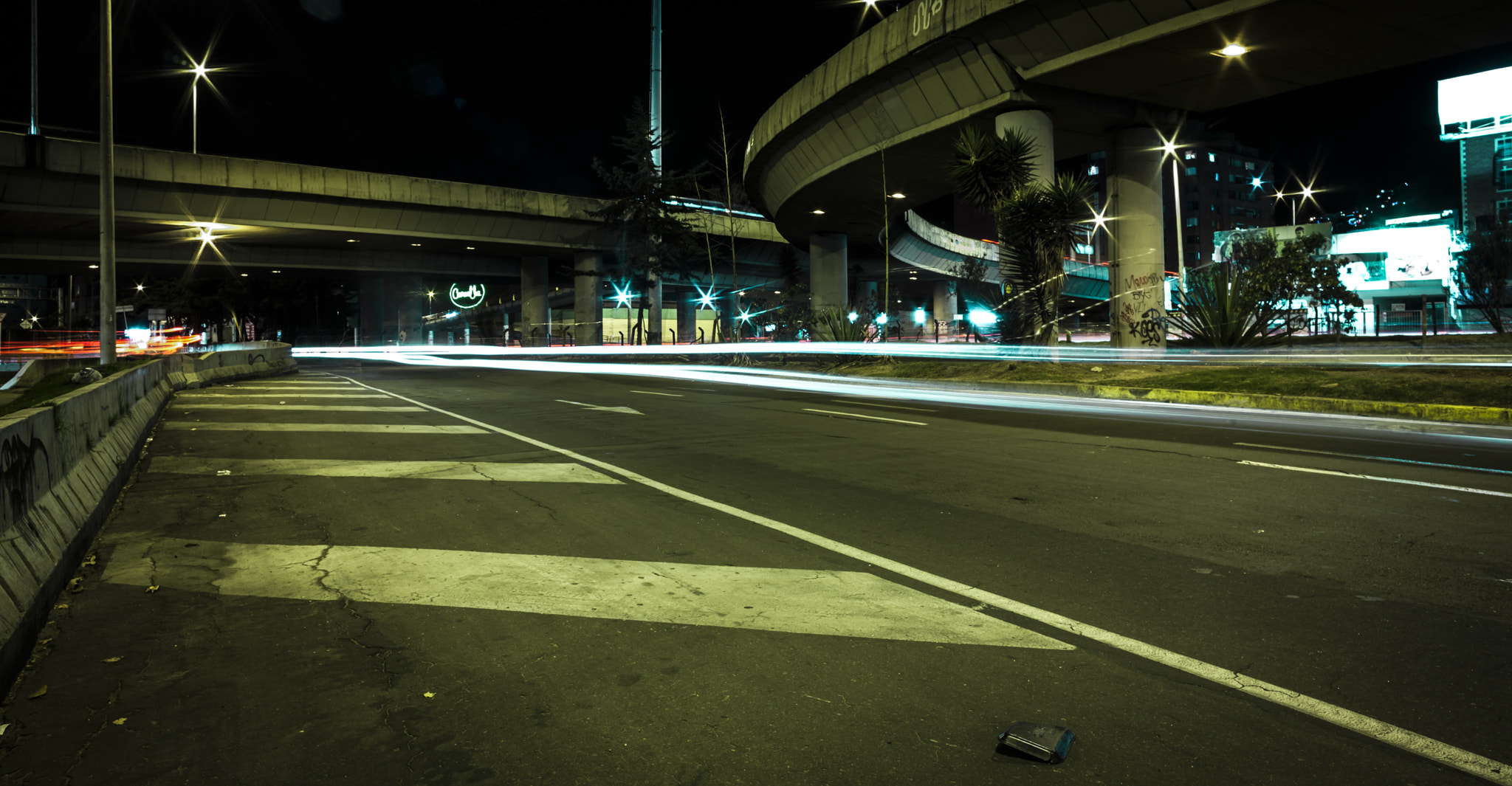 Canon EF 24mm F2.8 sample photo. Luz photography